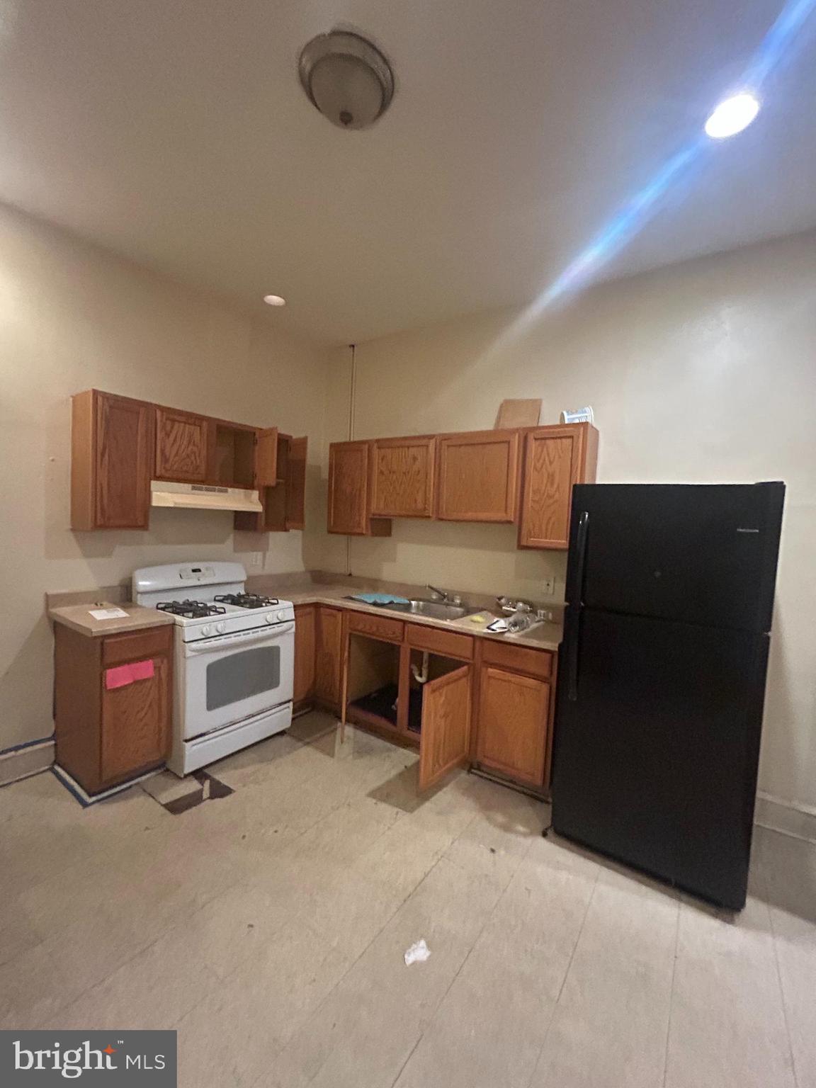 FAIRMOUNT - Residential Income