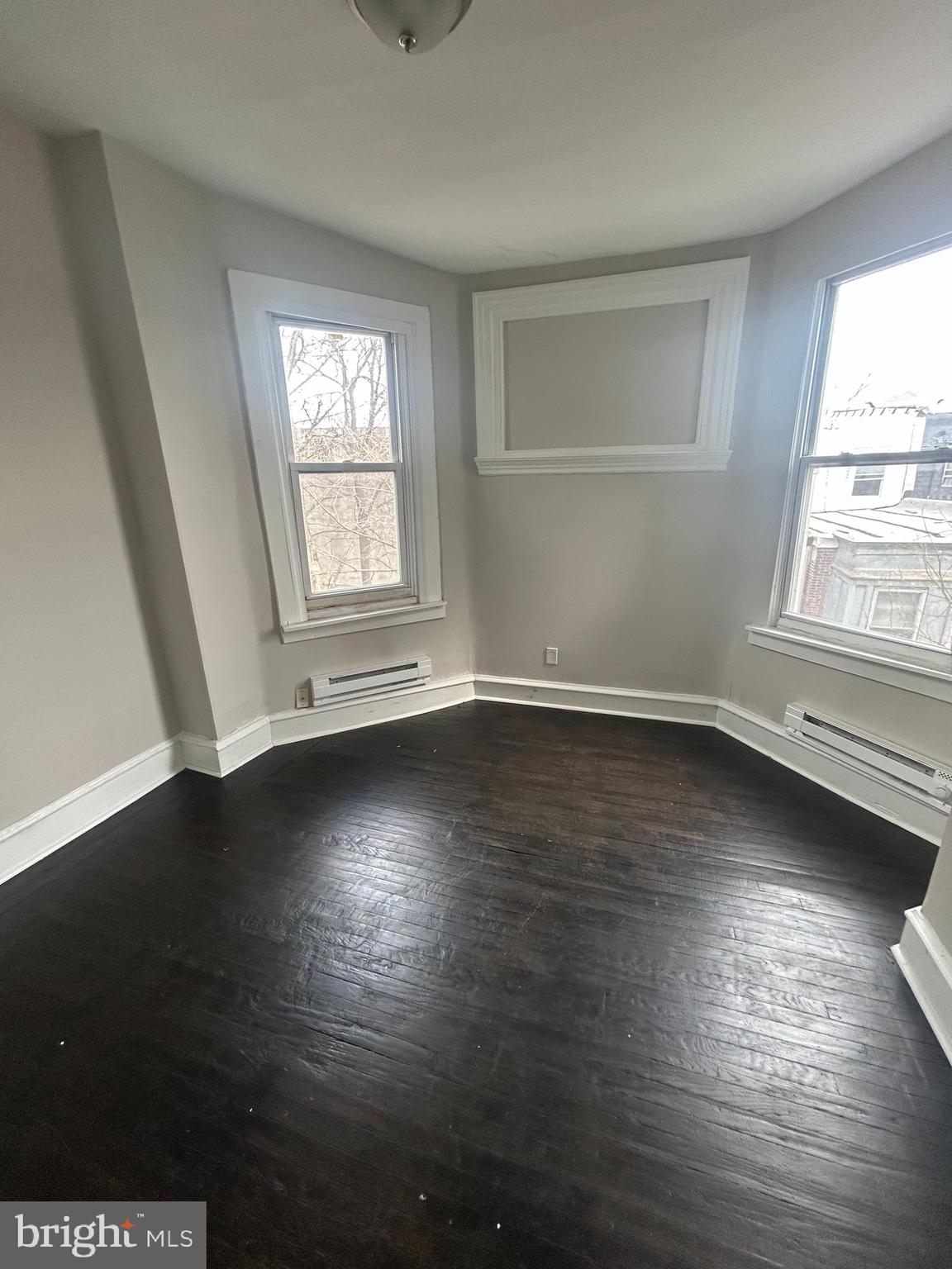 FAIRMOUNT - Residential Income