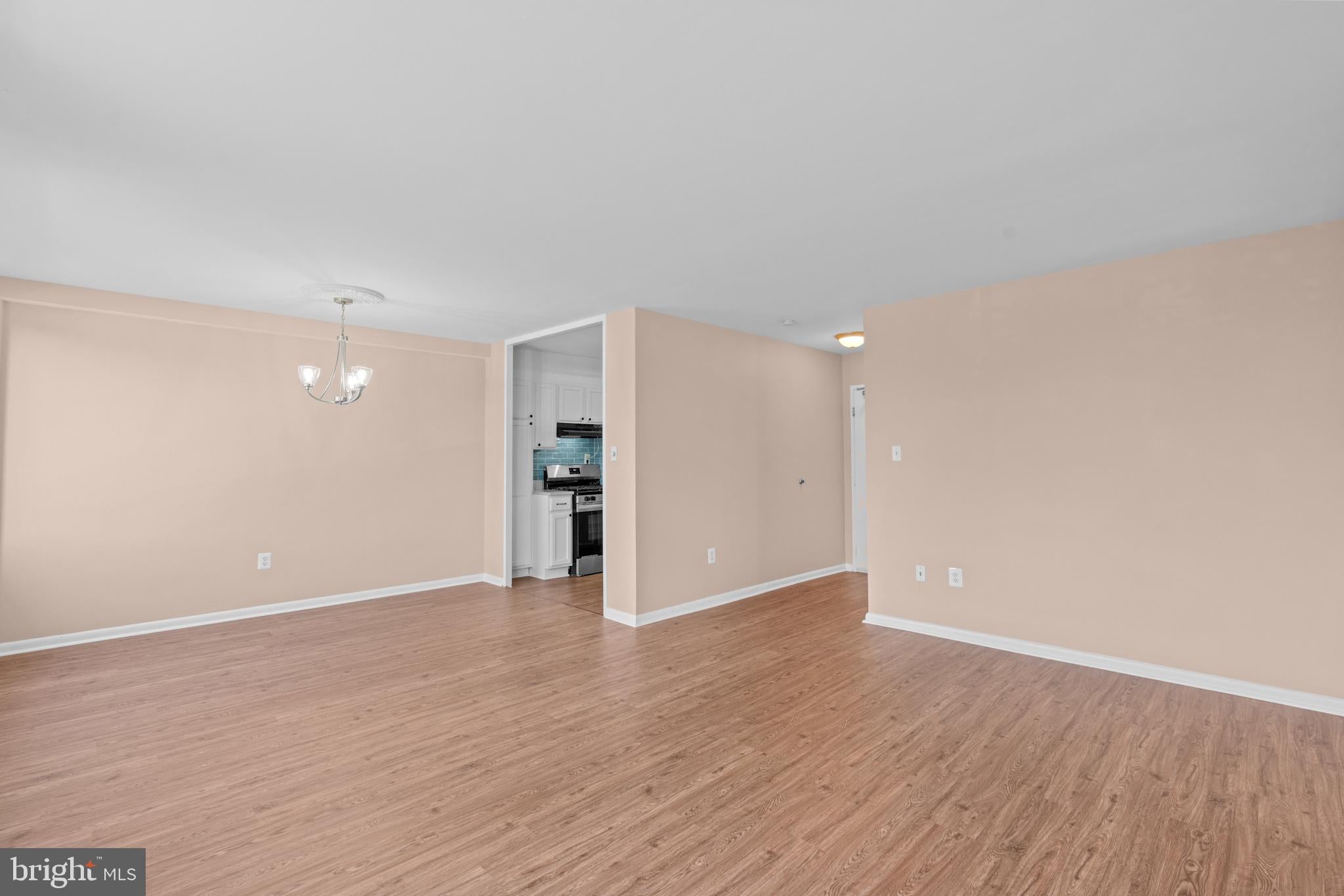 6621 WAKEFIELD DRIVE 208