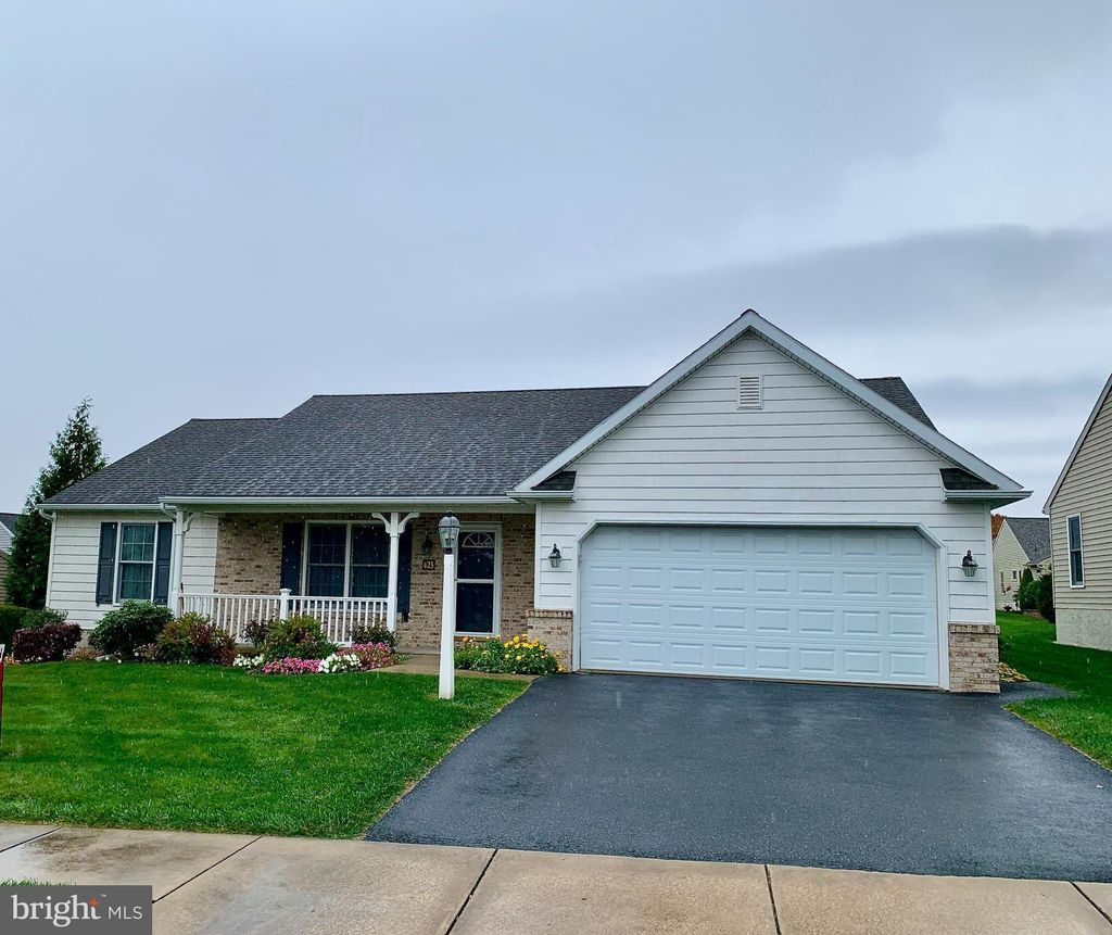 Photo of 425 Rosewood Drive, Manheim, PA 17545 (MLS # PALA2043088)