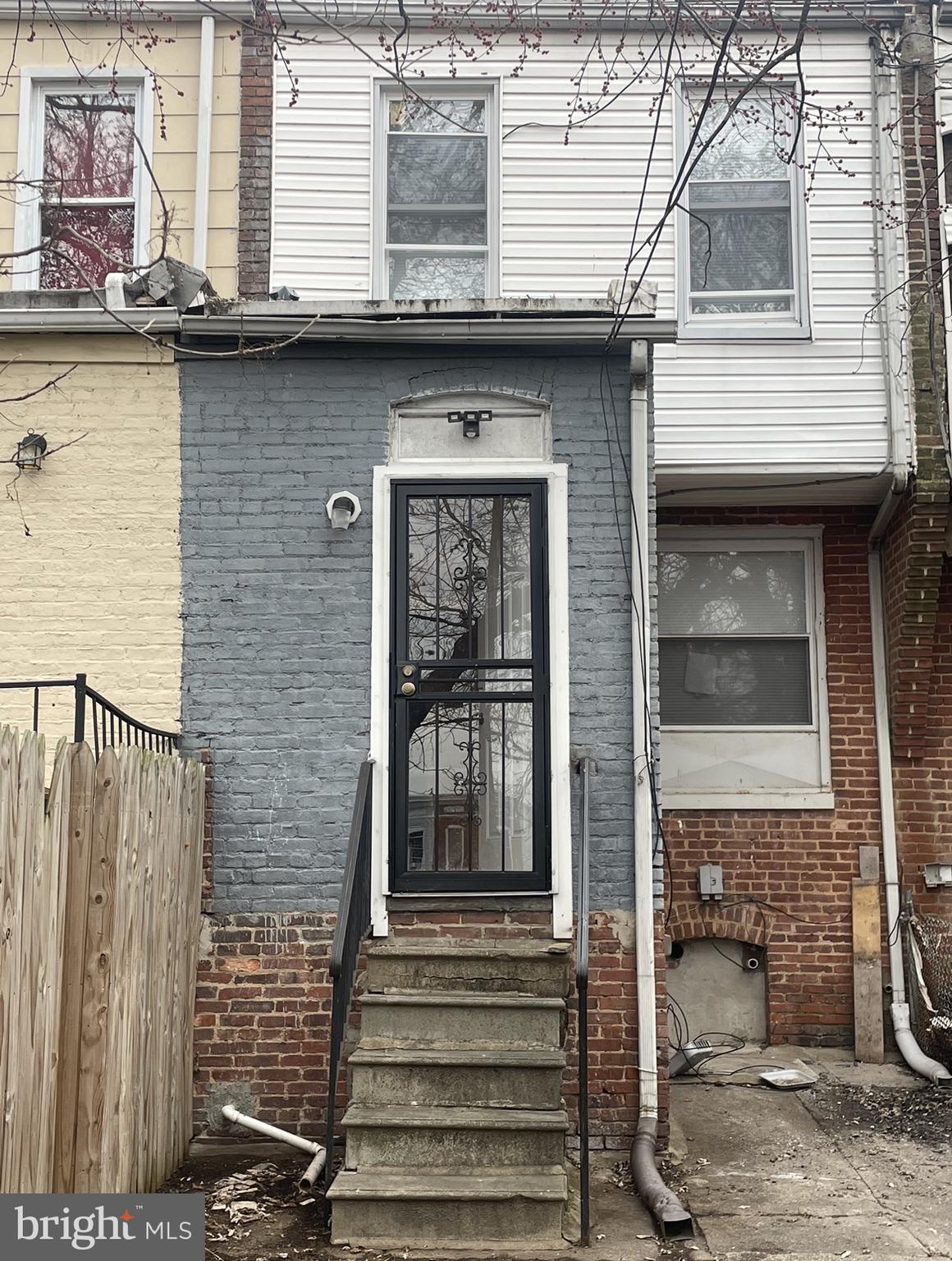 COLDSTREAM HOMESTEAD MONTEBELLO HISTORIC DISTRICT - Residential Lease