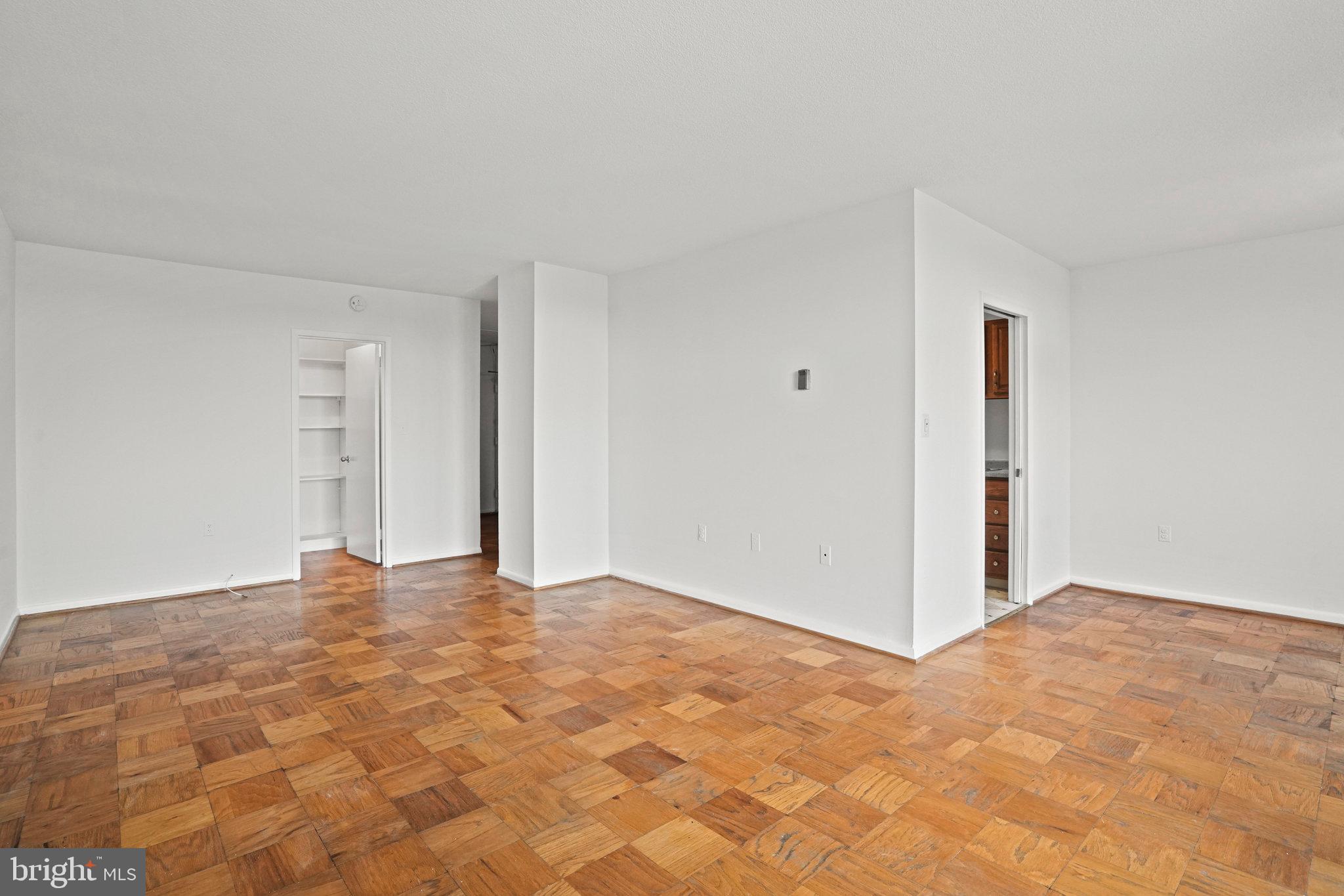 RIVIERA OF CHEVY CHASE - Residential Lease