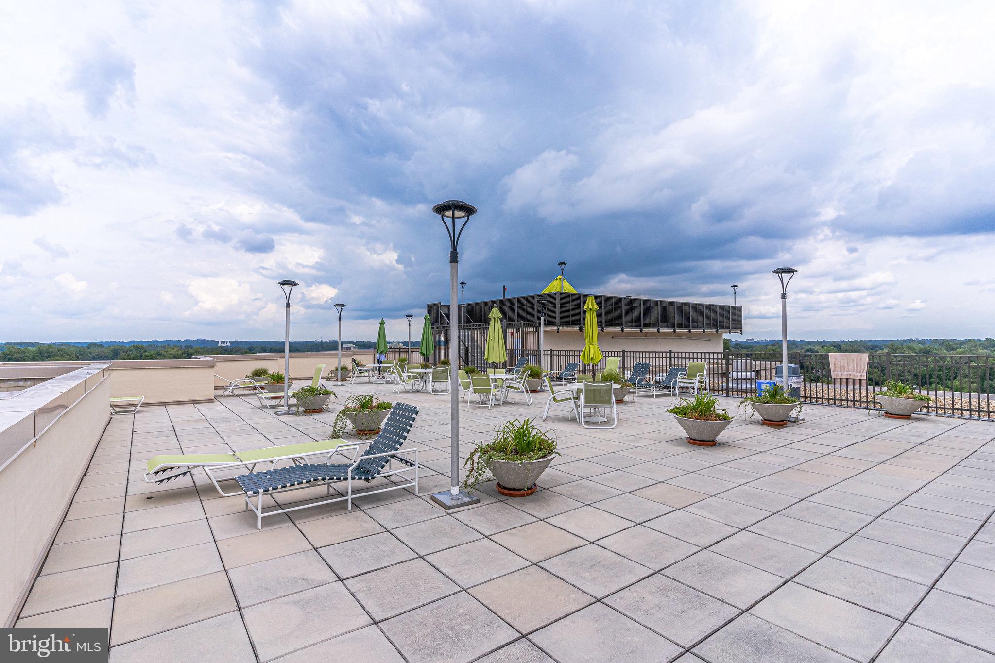 RIVIERA OF CHEVY CHASE - Residential Lease