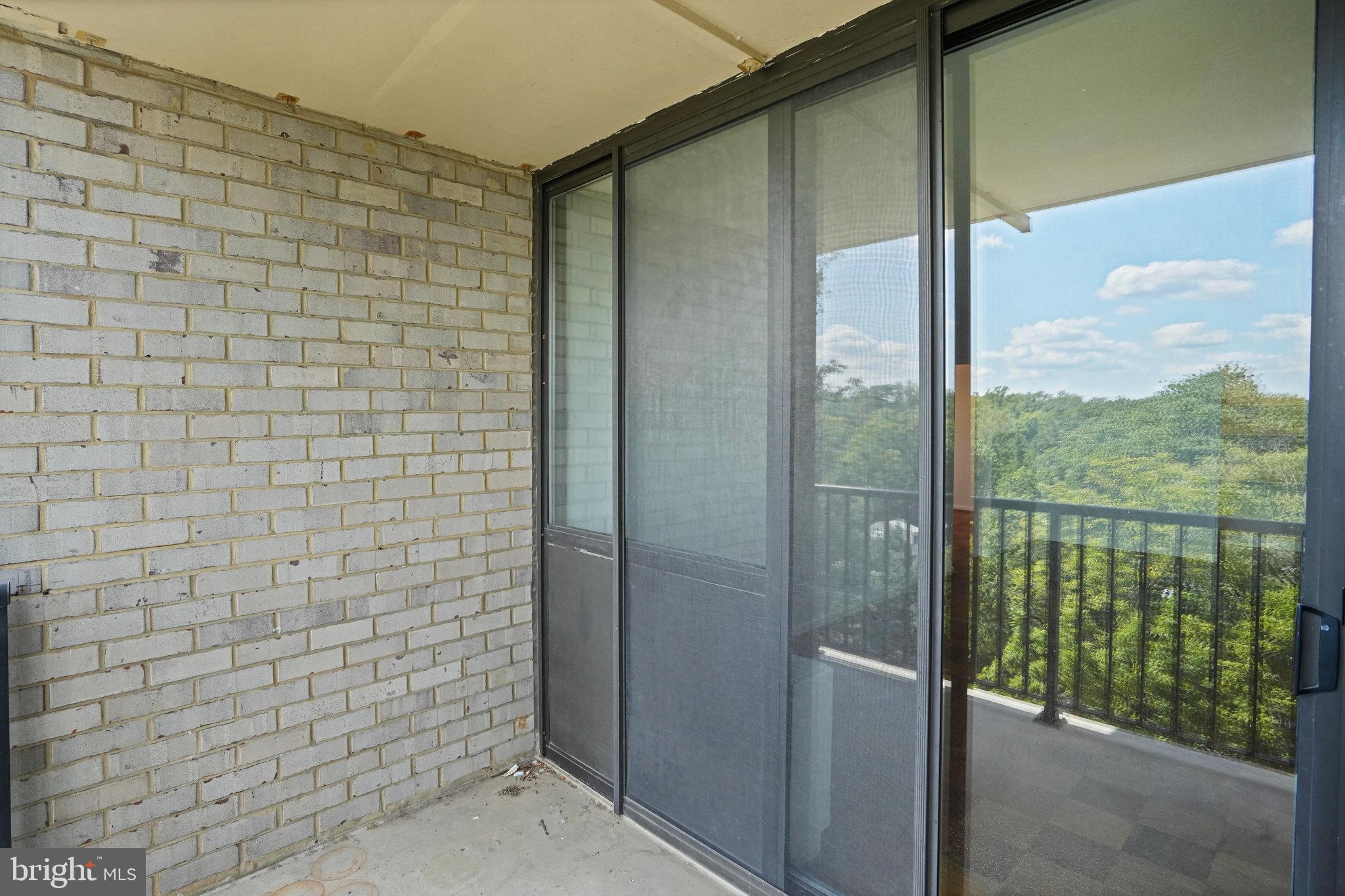 RIVIERA OF CHEVY CHASE - Residential Lease