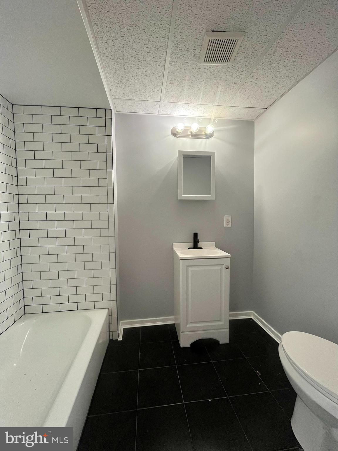 NEWBOLD - Residential Lease