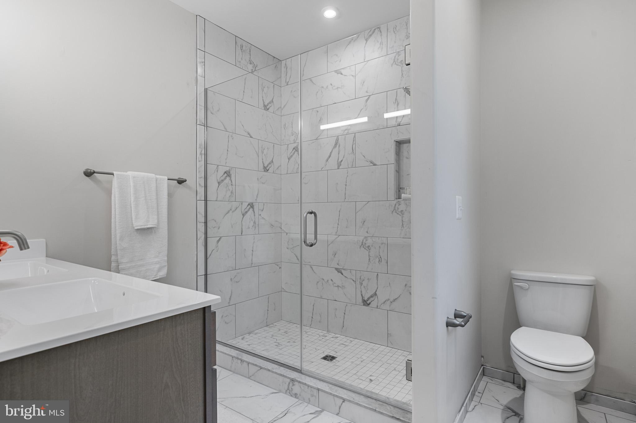 DRUM POINT - Residential