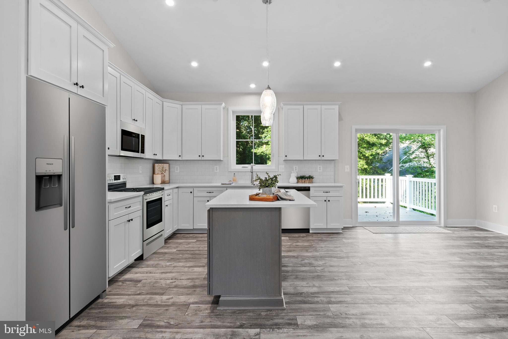 DRUM POINT - Residential