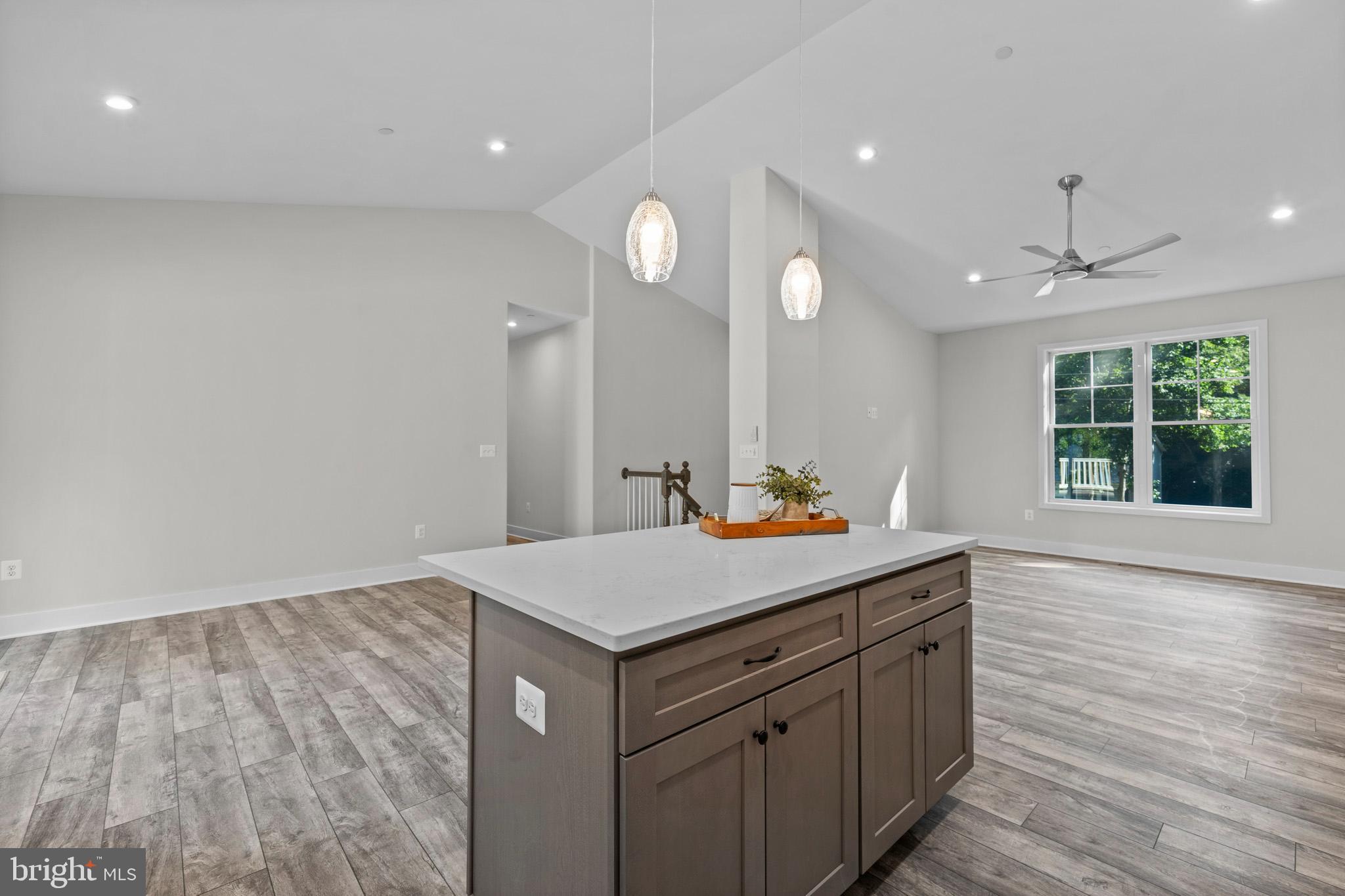 DRUM POINT - Residential