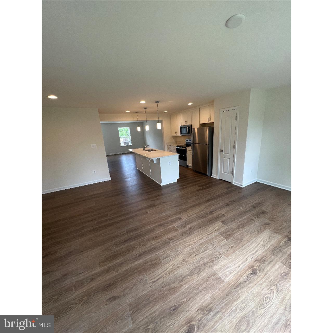 TOWNES AT TATE MANOR - Residential