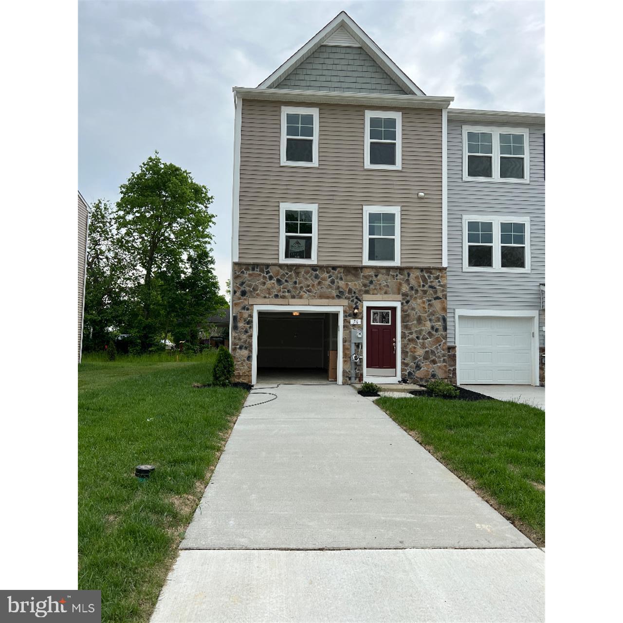 Townhome in Jefferson County with Views of the Blue Ridge Mountains and close to Jefferson County Memorial Park. Located along major commuter routes to Frederick and Loudon Counties! This End Unit offers both beautiful and efficient living space! The large 1 car garage with storage space leads into a comfy rec room and FULL BATH on the first floor. The second floor includes a modern kitchen with trendy, sought after finishes, and leads into a spacious living room for entertaining. The large morning room option is an excellent way to personalize square footage on all three levels. The third floor is your personal oasis with an owner's suite, large walk-in closet, owners bathroom with large tub and walk in shower, two additional bedrooms located at the front of the home with a full hall bath on the third floor. End unit comes with spacious side and back yard.
DINE AND SHOP-
Mountain View Diner ,
Alfredo's Mediterranean Grill and Steakhouse ,
Ortega's Taco Shop ,
Abolitionist Ale Works ,
Sumittri Thai Cuisine ,
HEALTH AND FITNESS-
Golds gym ,
Anytime Fitness ,
PLAY AND EXLORE-
Jefferson County Memorial Park ,
Harpers Ferry National Park ,
Moulton Park ,
C&O Canal ,
Charlestown Race Course and Casino.
Possible Rent Back.