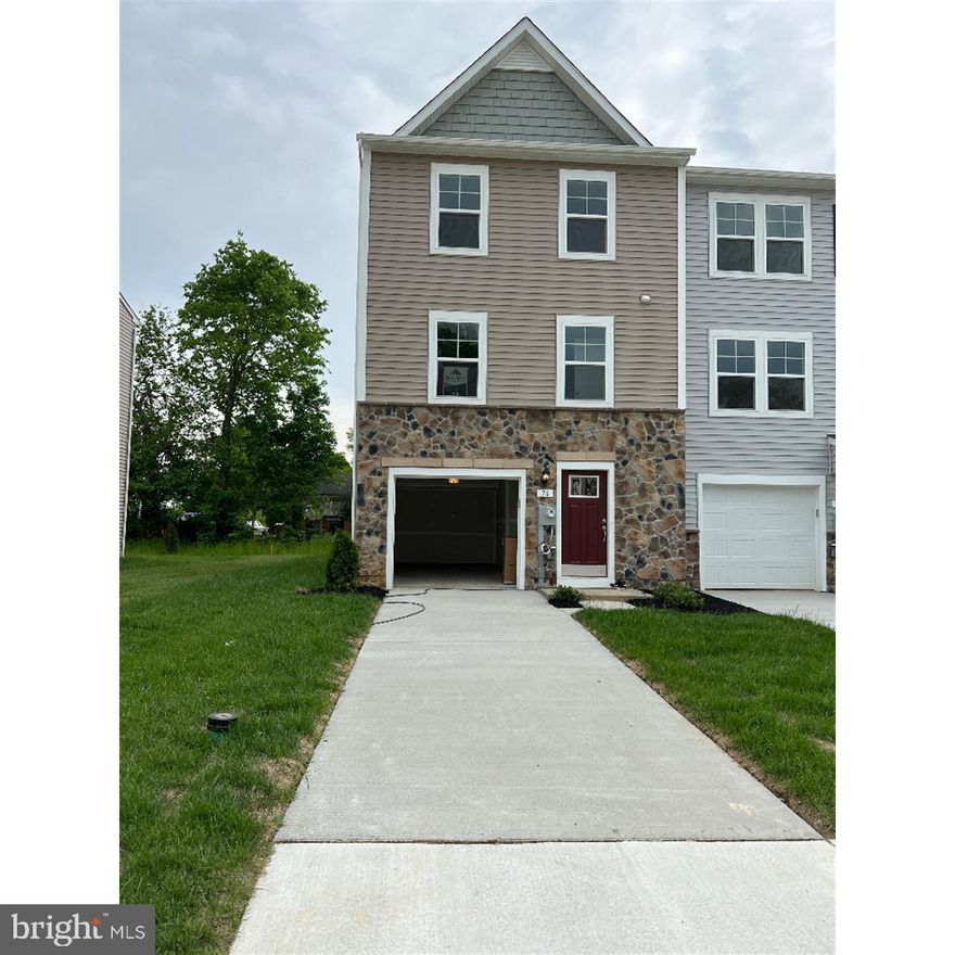 Townhome in Jefferson County with Views of the Blue Ridge Mountains and close to Jefferson County Memorial Park. Located along major commuter routes to Frederick and Loudon Counties! This End Unit offers both beautiful and efficient living space! The large 1 car garage with storage space leads into a comfy rec room and FULL BATH on the first floor. The second floor includes a modern kitchen with trendy, sought after finishes, and leads into a spacious living room for entertaining. The large morning room option is an excellent way to personalize square footage on all three levels. The third floor is your personal oasis with an owner's suite, large walk-in closet, owners bathroom with large tub and walk in shower, two additional bedrooms located at the front of the home with a full hall bath on the third floor. End unit comes with spacious side and back yard.

DINE AND SHOP-
Mountain View Diner ,
Alfredo's Mediterranean Grill and Steakhouse ,
Ortega's Taco Shop ,
 Abolitionist Ale Works ,
Sumittri  Thai Cuisine , 

HEALTH AND FITNESS-
 Golds gym ,
Anytime Fitness ,

PLAY AND EXLORE- 
Jefferson County Memorial Park , 
Harpers Ferry National Park , 
Moulton Park , 
C&O Canal ,
Charlestown Race Course and Casino.

Possible Rent Back.