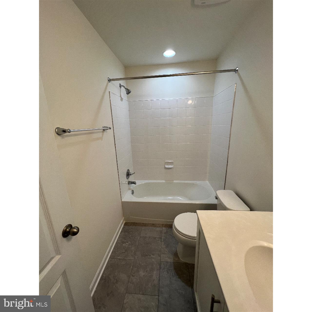 TOWNES AT TATE MANOR - Residential