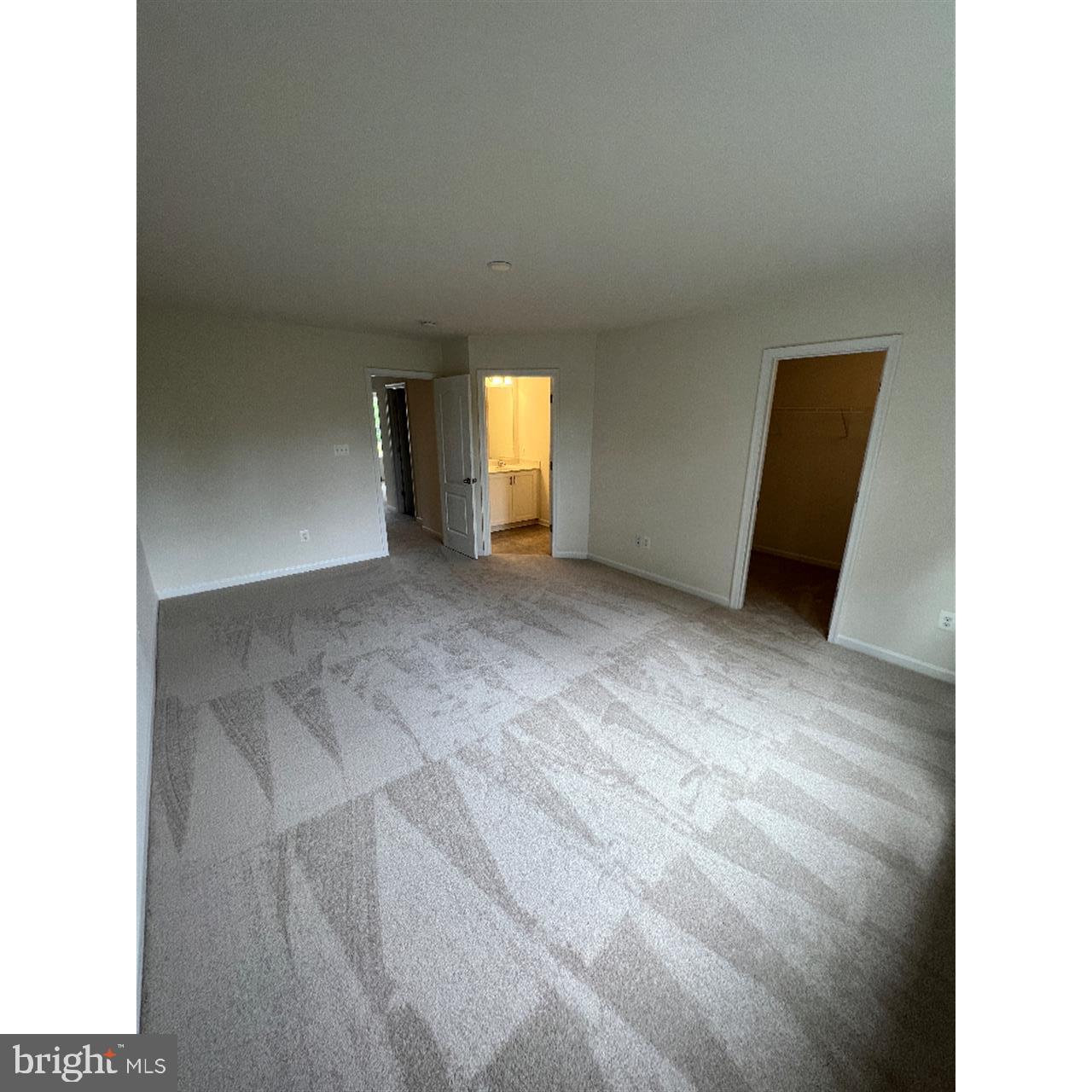 TOWNES AT TATE MANOR - Residential