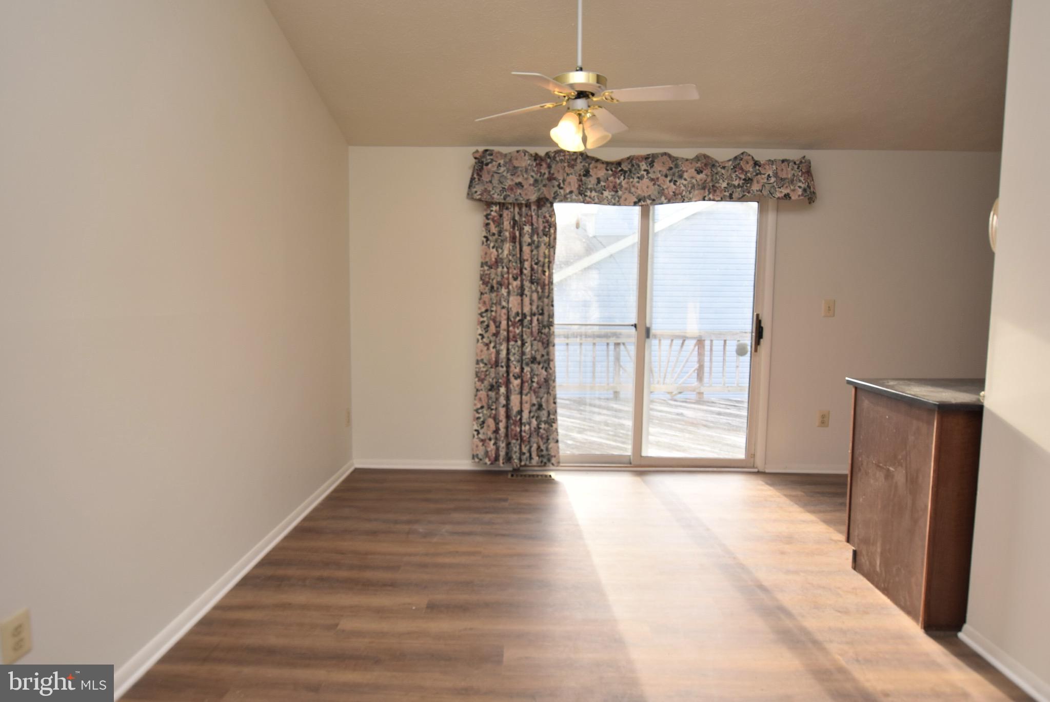 ARMFIELD FARMS - Residential Lease