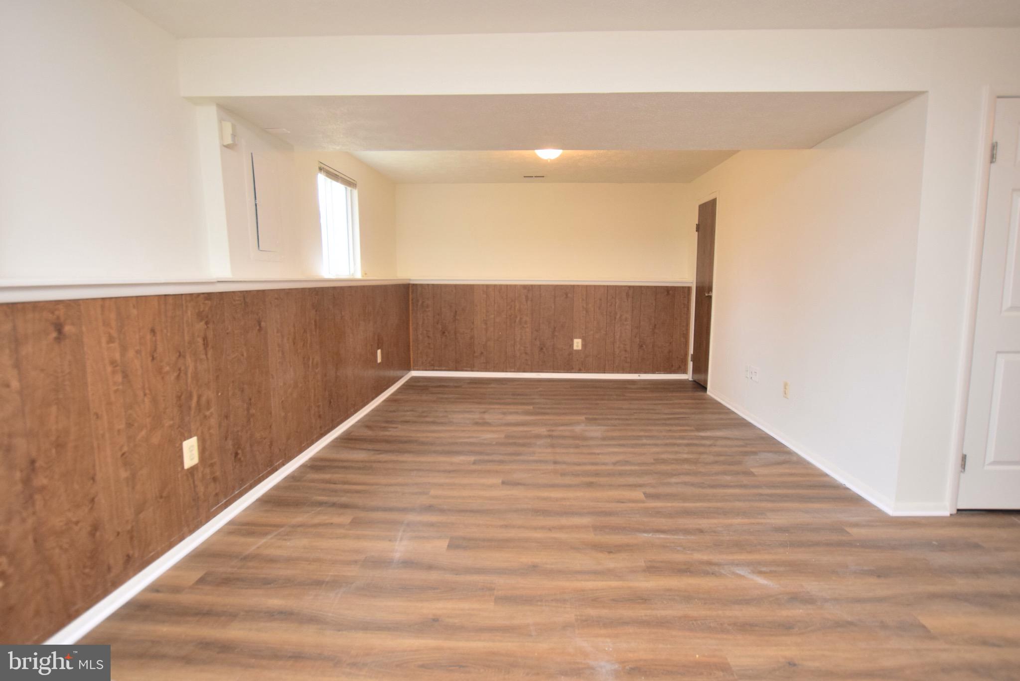 ARMFIELD FARMS - Residential Lease