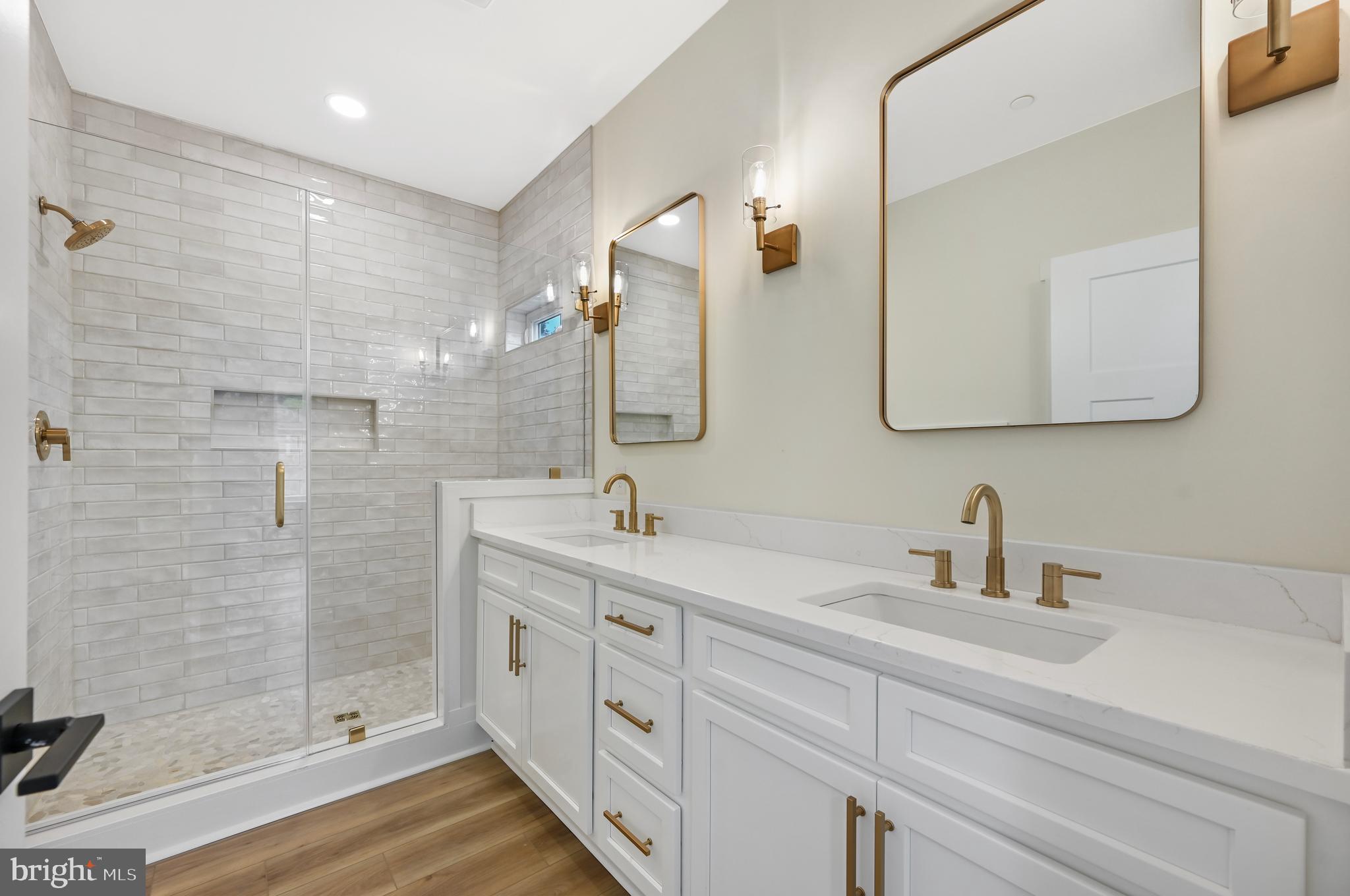 HOLLY HILL - Residential