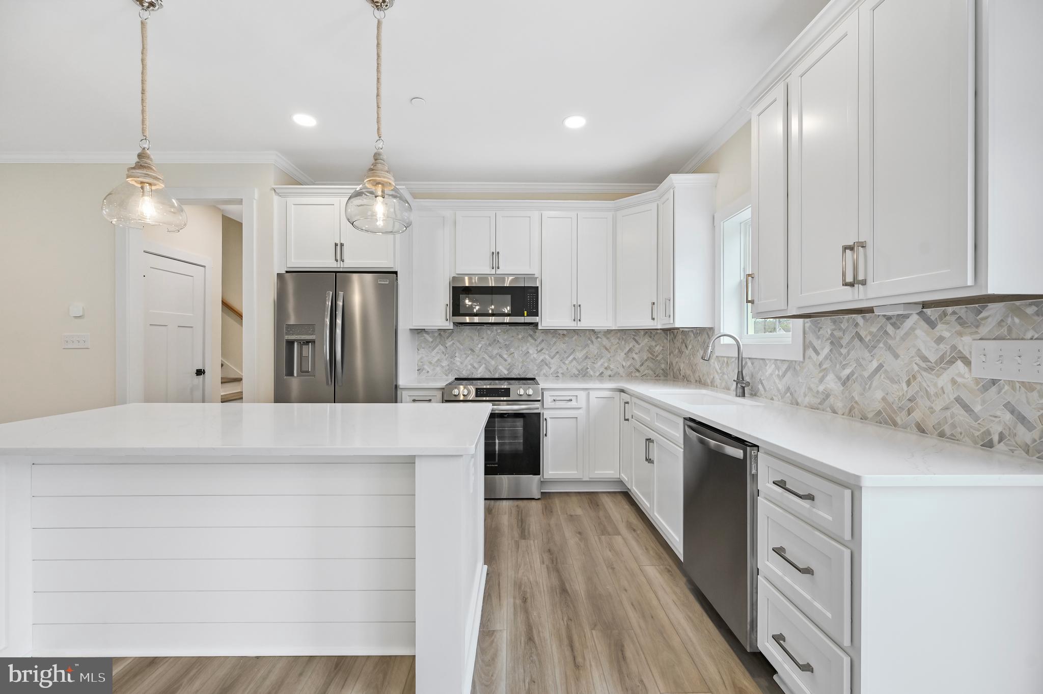 HOLLY HILL - Residential