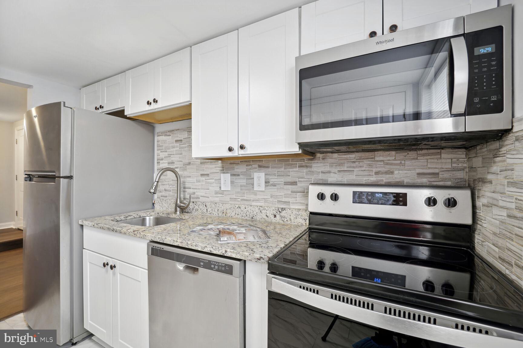 FOREST SPRING CONDO-PHAS - Residential