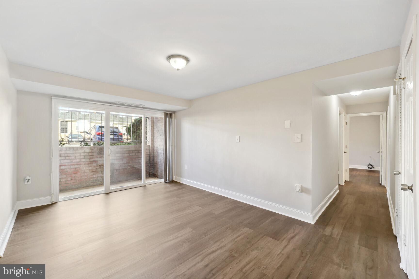 FOREST SPRING CONDO-PHAS - Residential