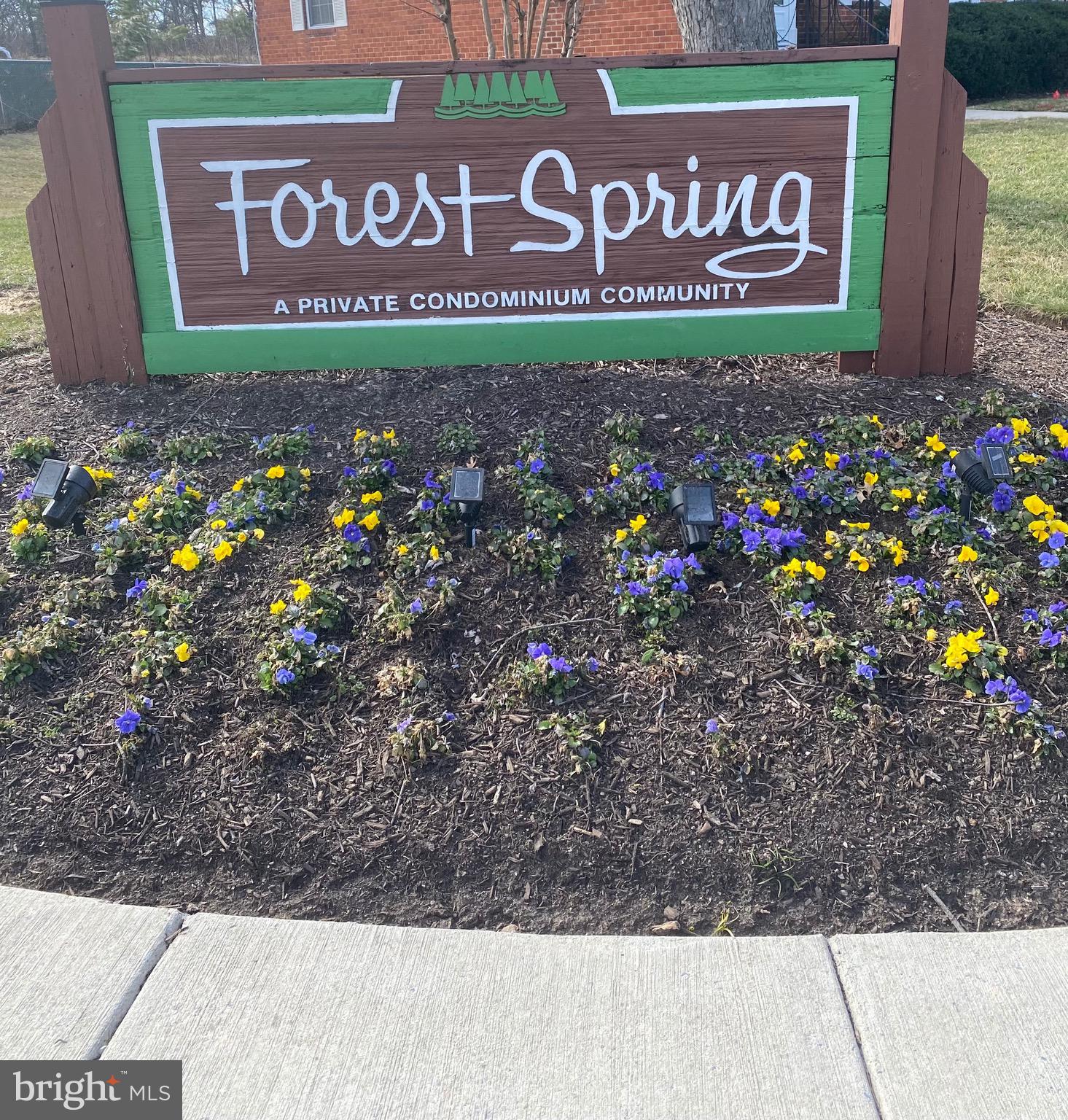 FOREST SPRING CONDO-PHAS - Residential