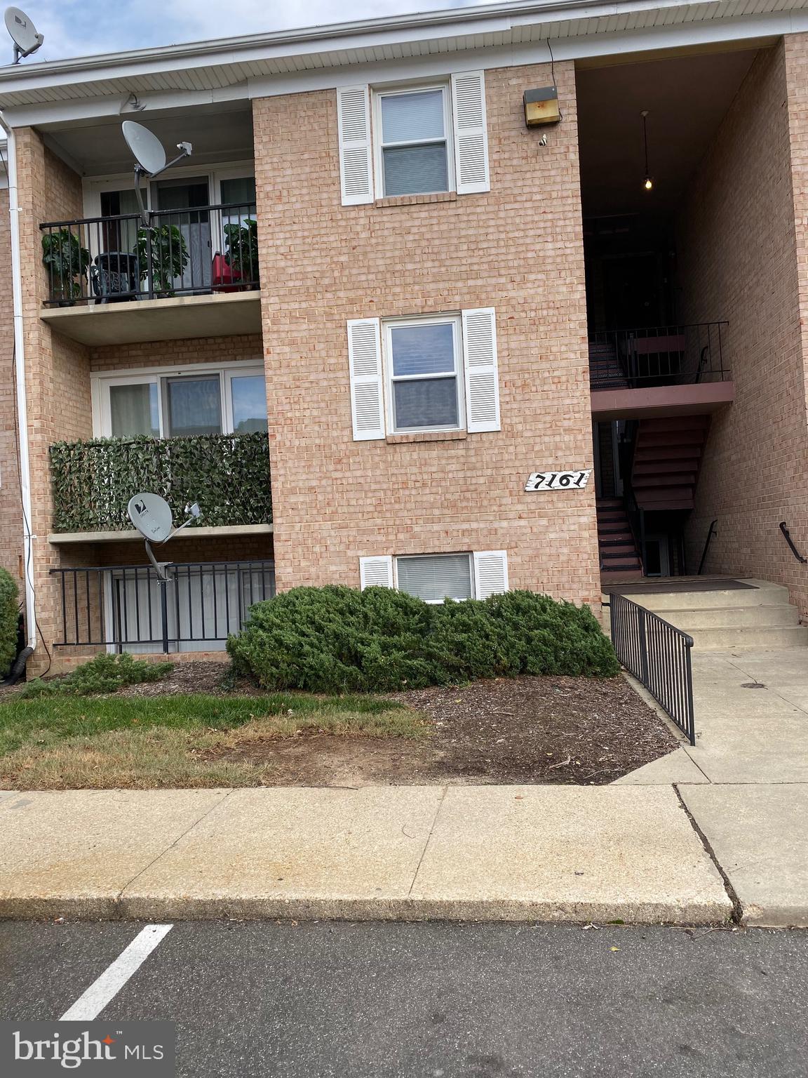 FOREST SPRING CONDO-PHAS - Residential