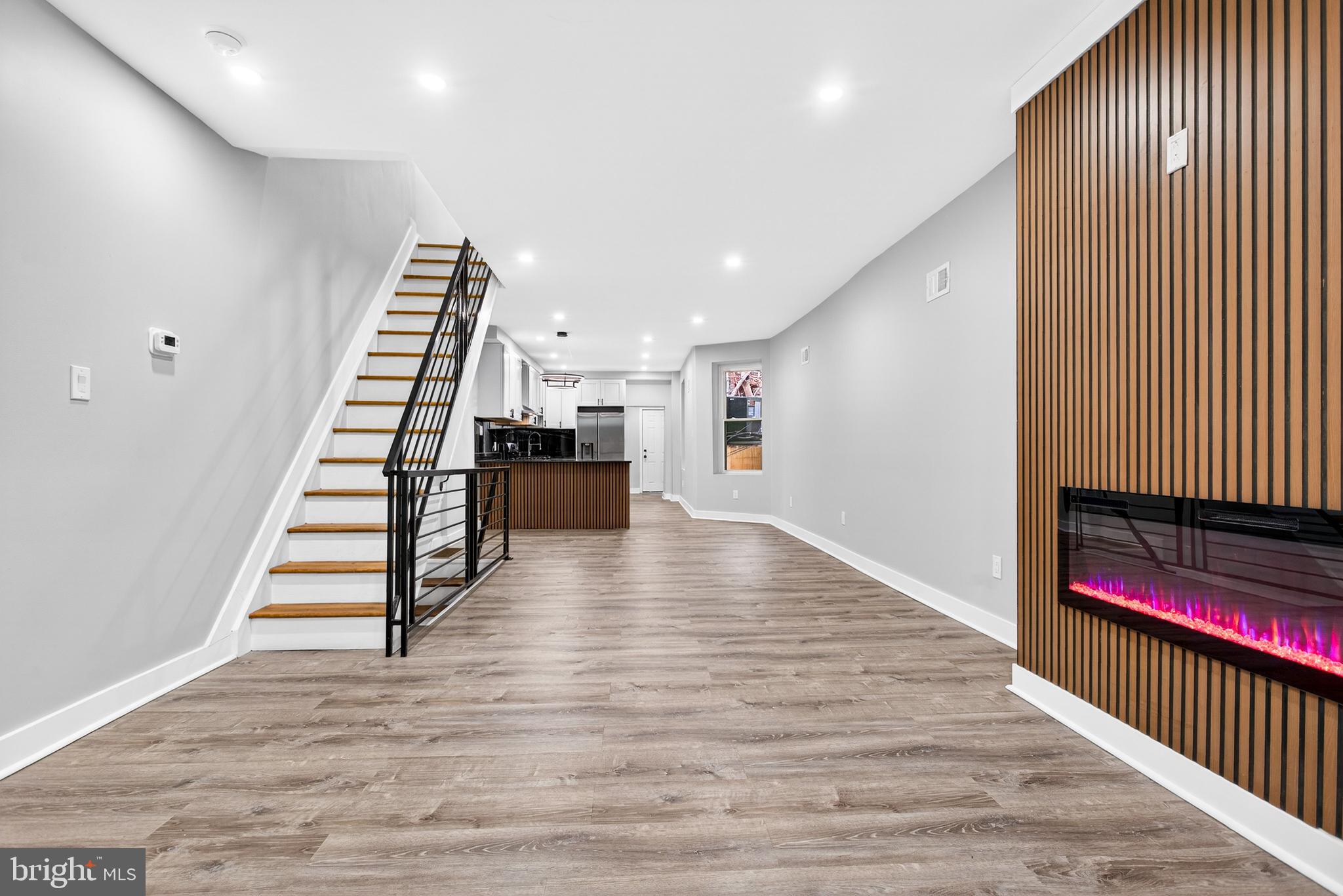 KENSINGTON - Residential