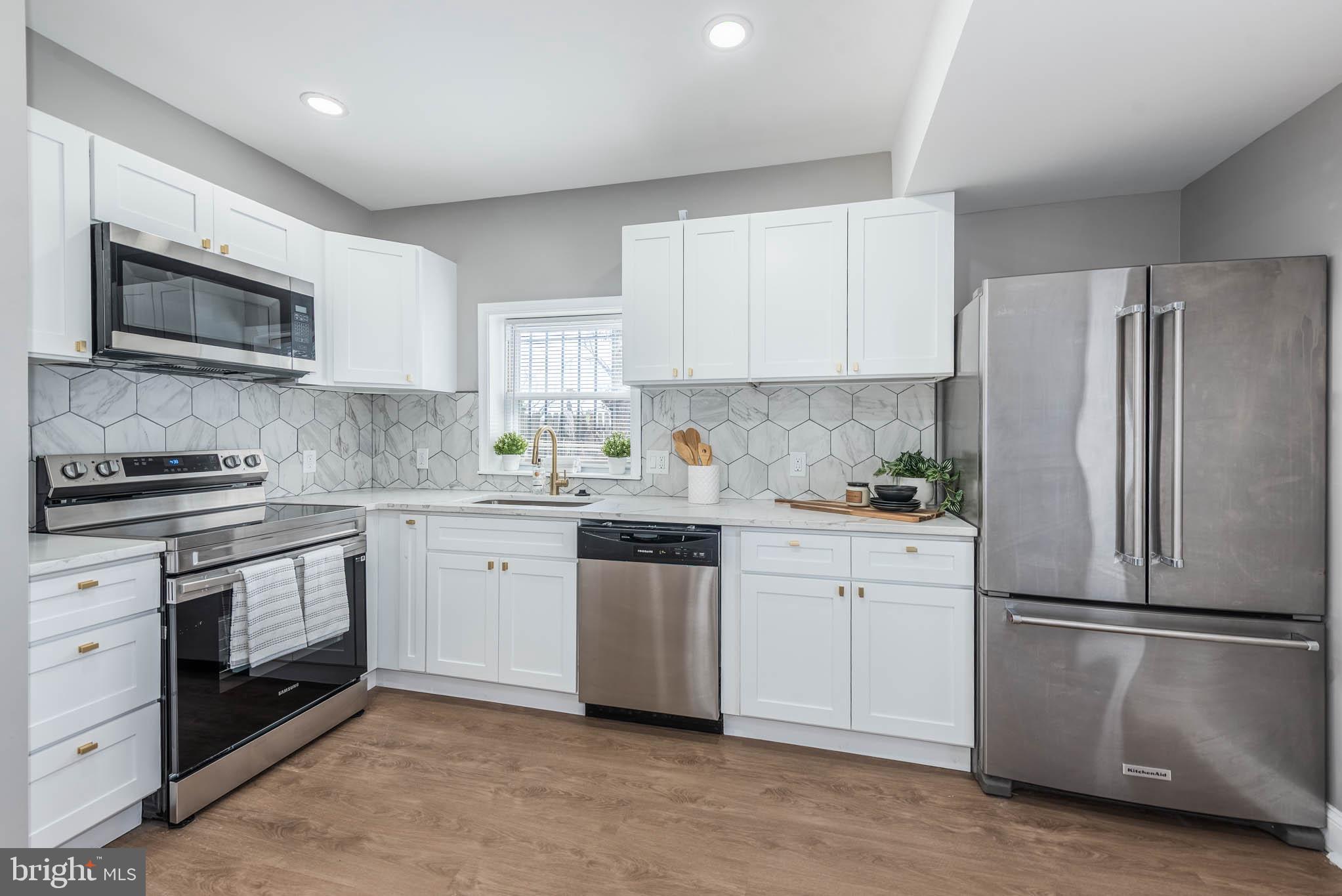 WAVERLY - Residential