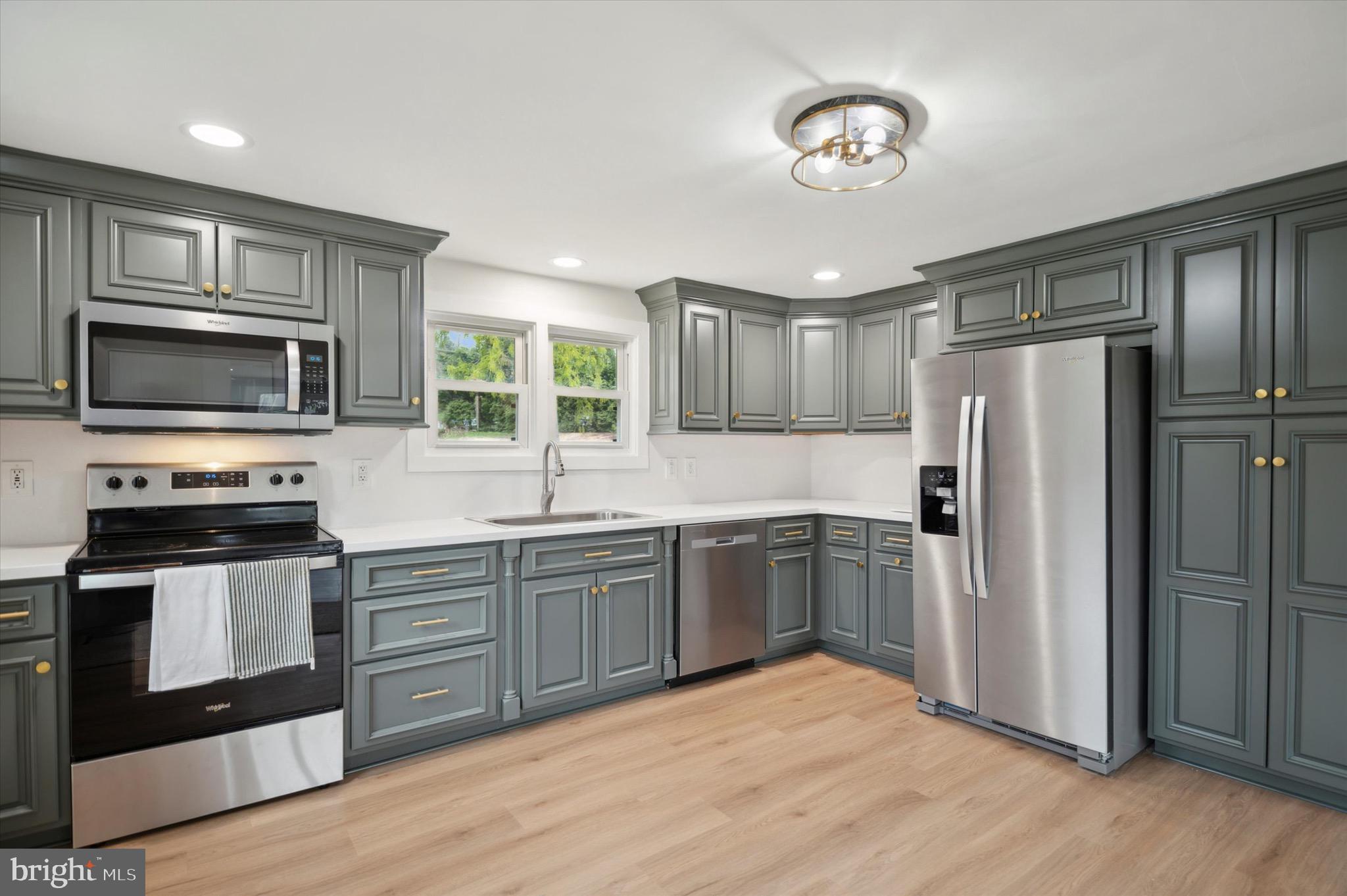 BEACON HILLS - Residential