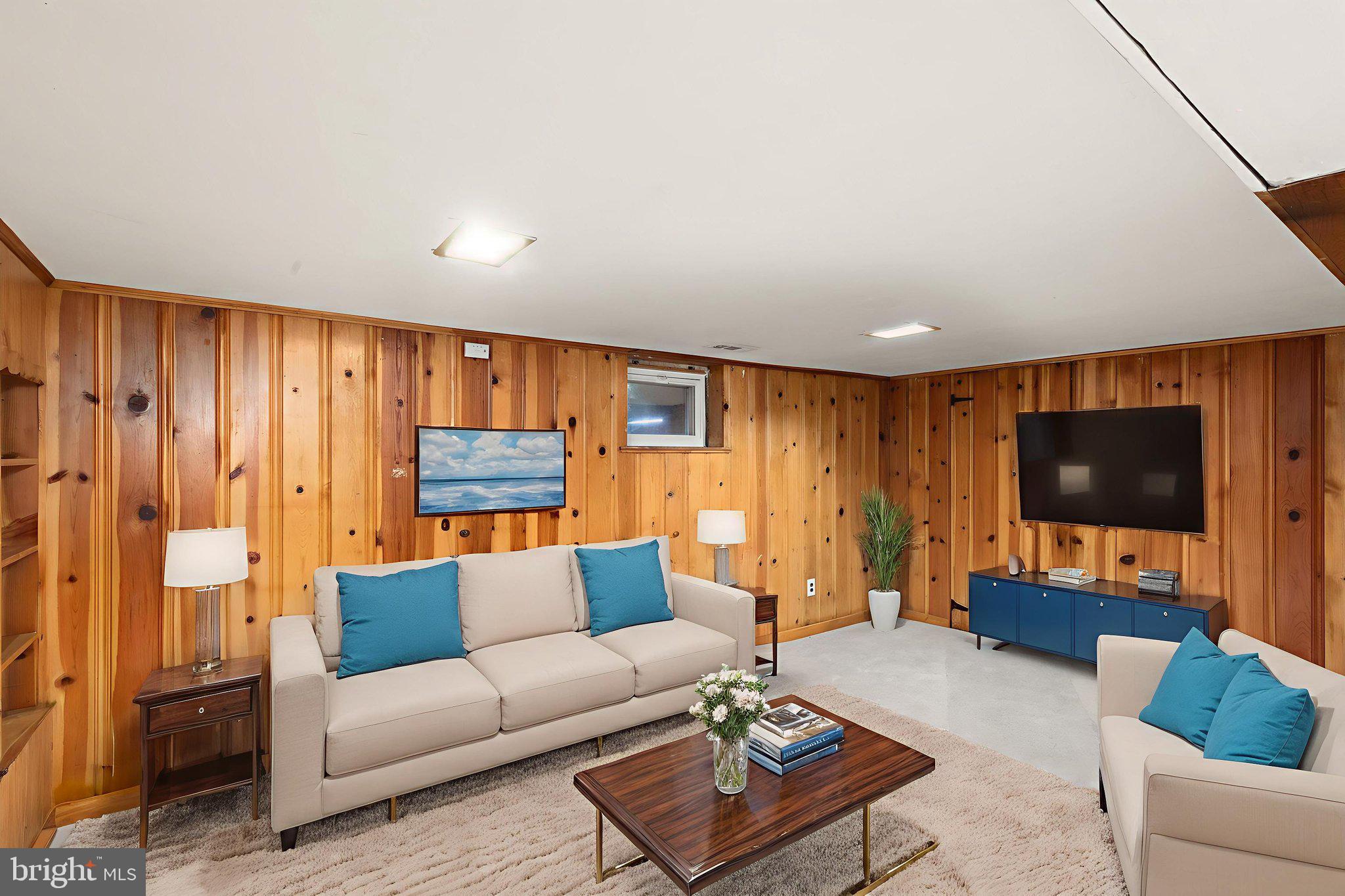 AIGBURTH - Residential