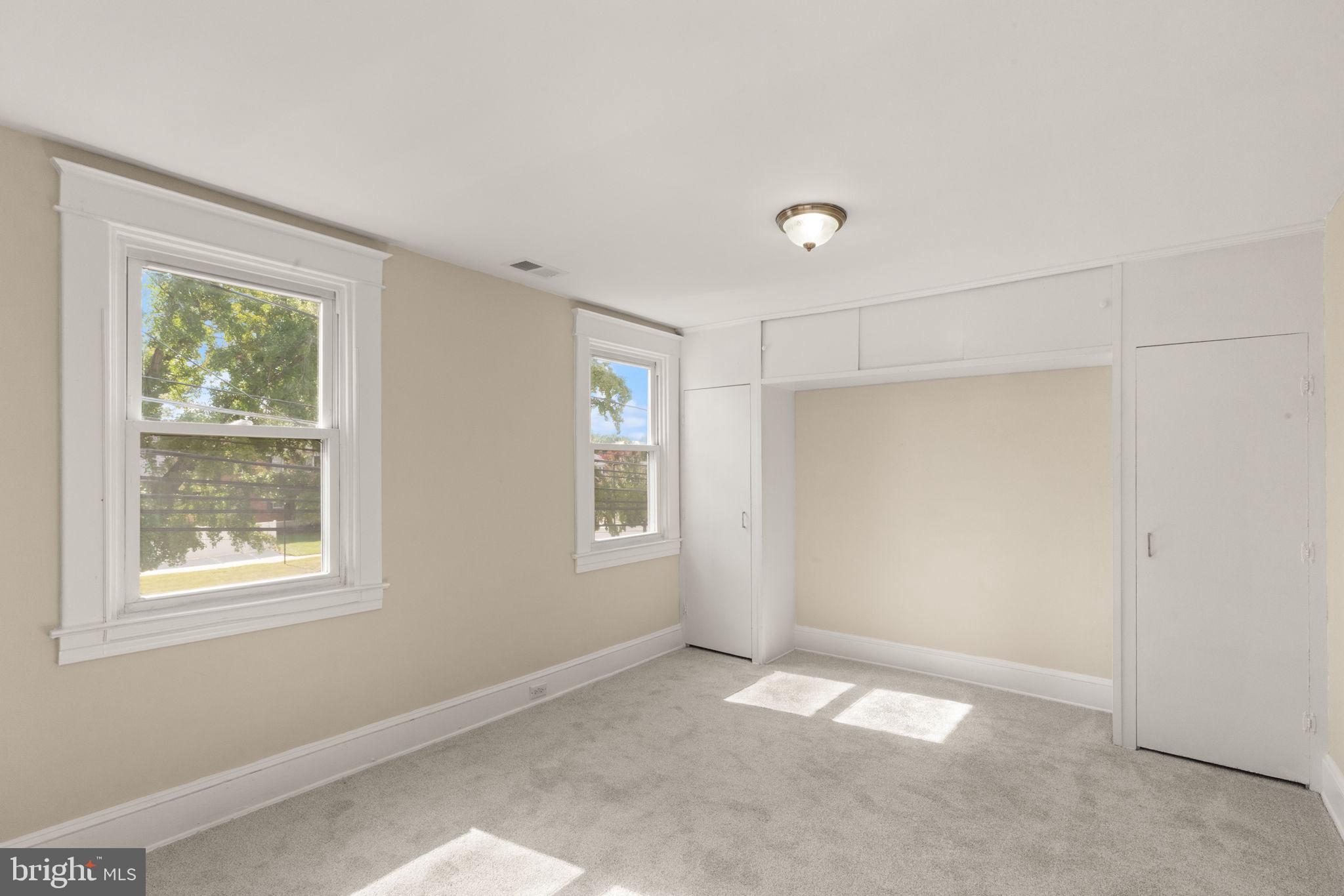 AIGBURTH - Residential