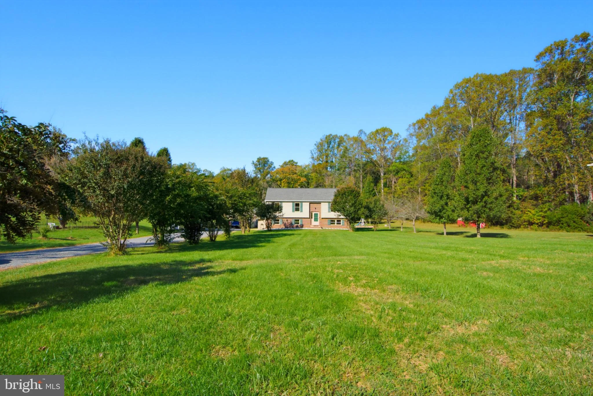 17 Rose Hill Farm Drive