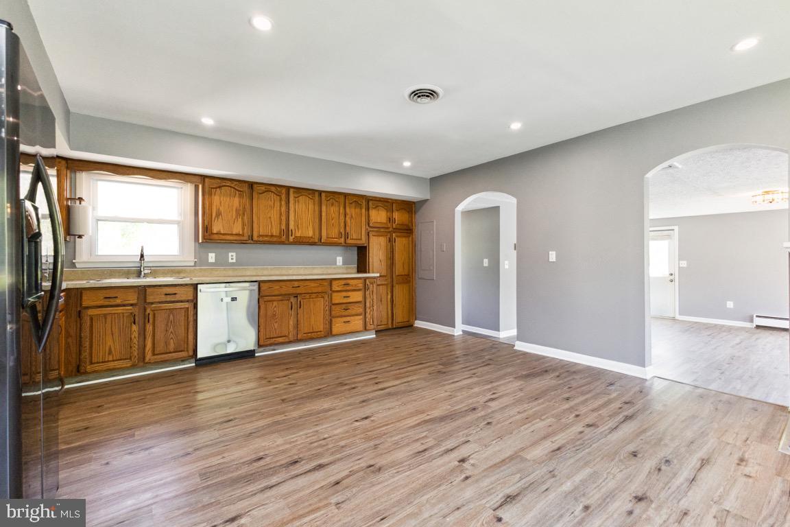 BROAD RUN FARMS - Residential Lease