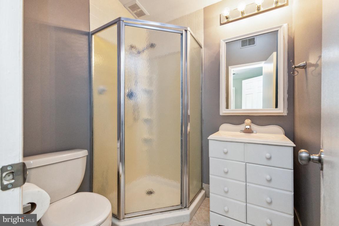 BROAD RUN FARMS - Residential Lease