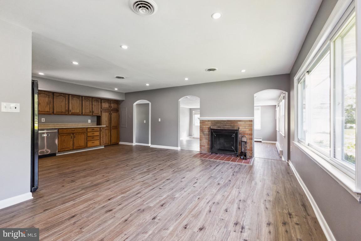 BROAD RUN FARMS - Residential Lease