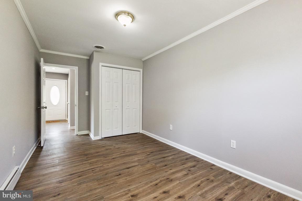 BROAD RUN FARMS - Residential Lease