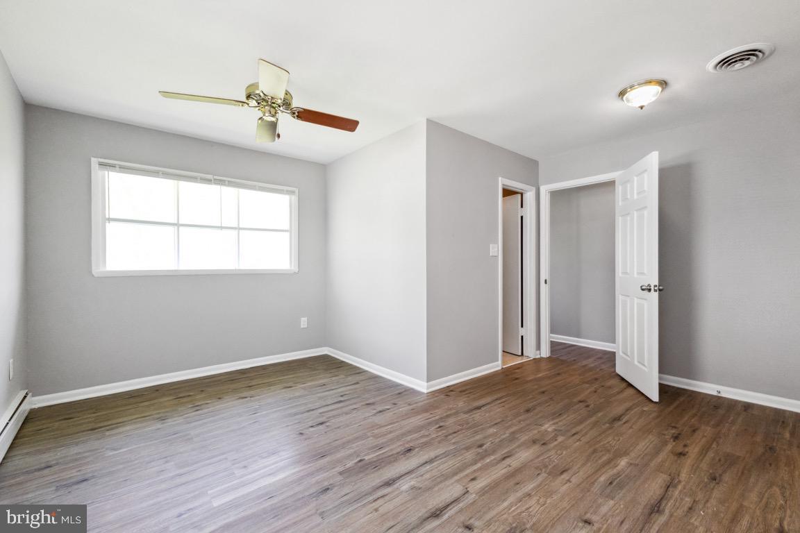 BROAD RUN FARMS - Residential Lease