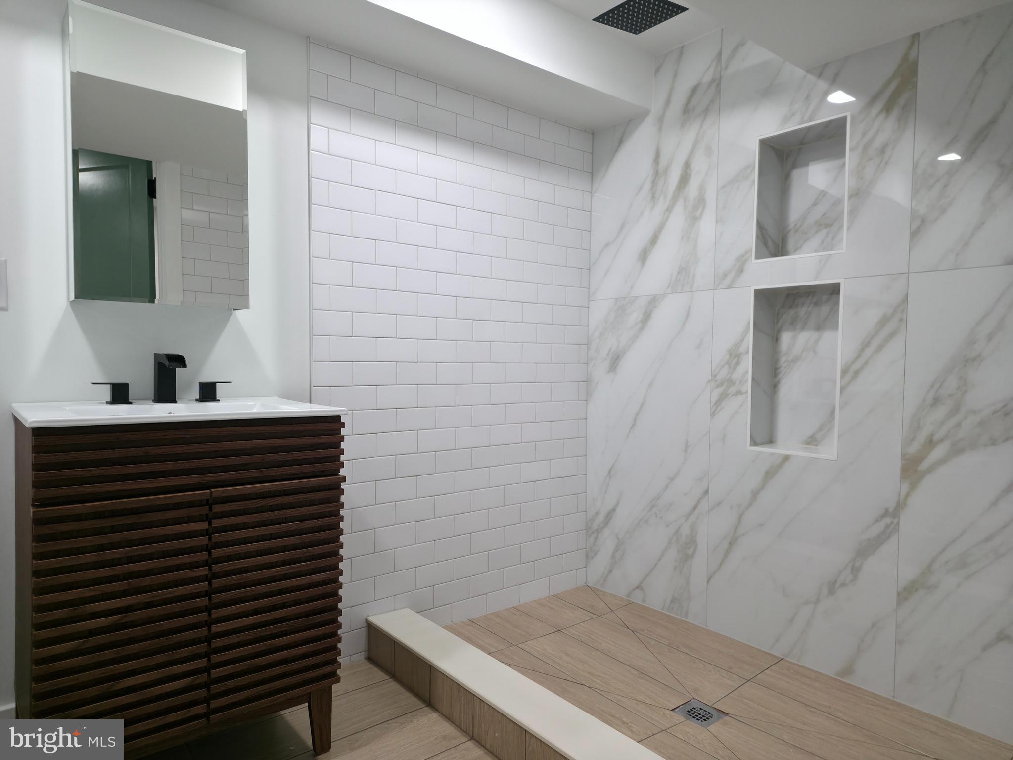 BELMONT - Residential