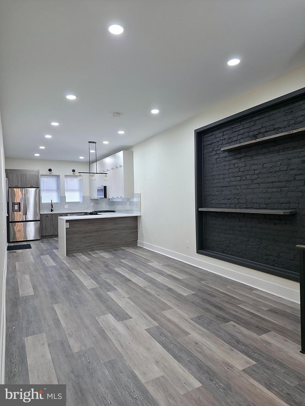 BELMONT - Residential