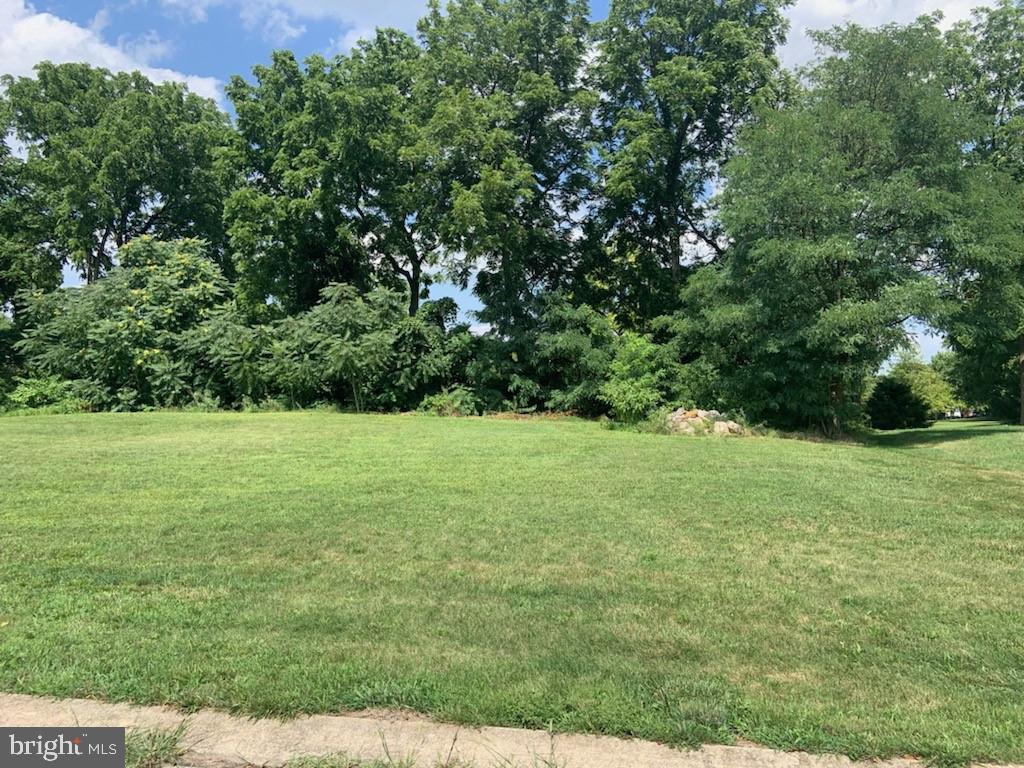 WEST MANCHESTER TWP - Land