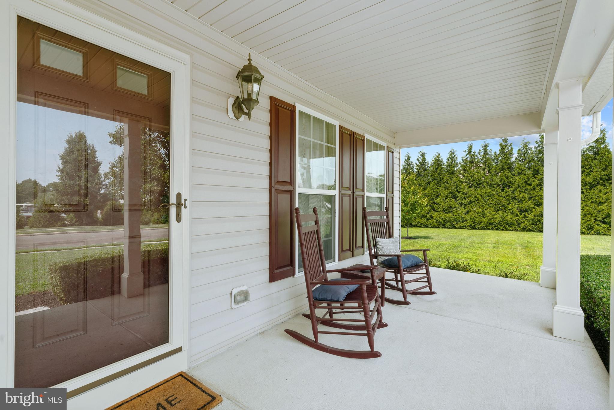 858 FOXMOOR DRIVE