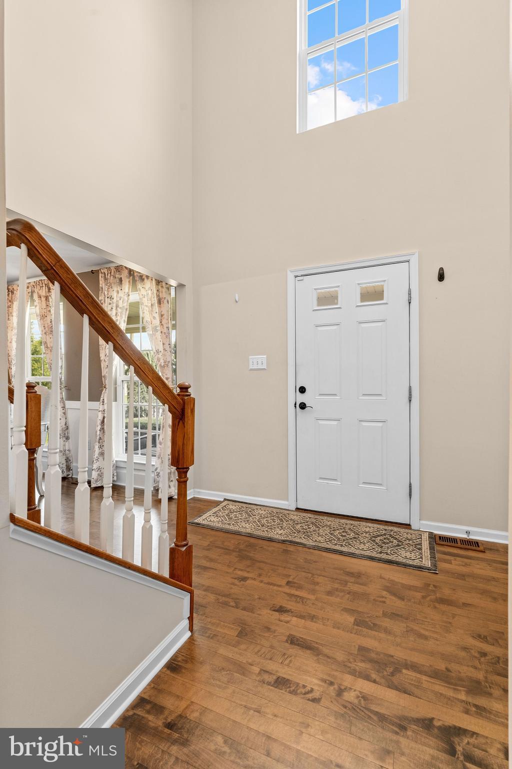 858 FOXMOOR DRIVE