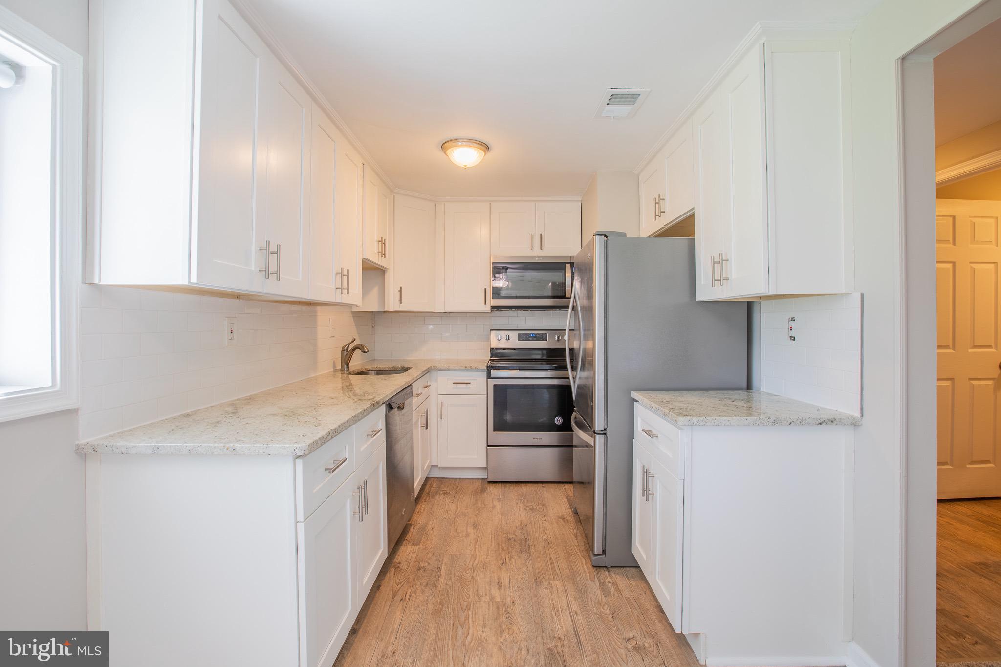 CROFTON MEWS - Residential Lease