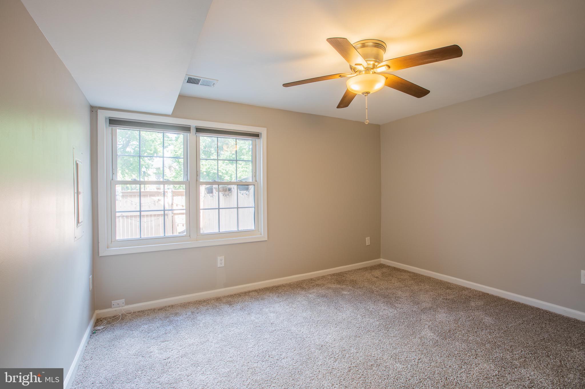 CROFTON MEWS - Residential Lease