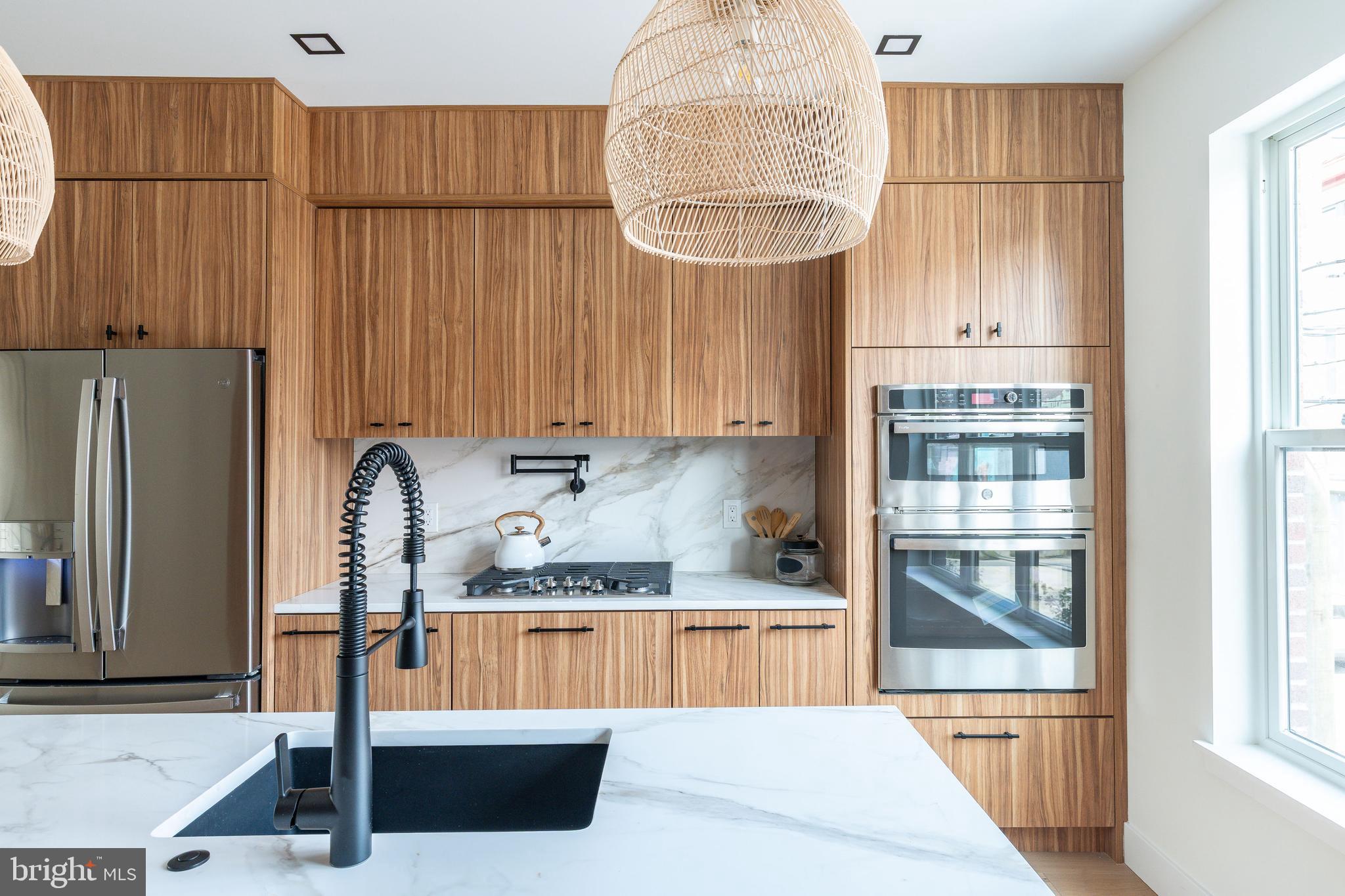 OLDE KENSINGTON - Residential