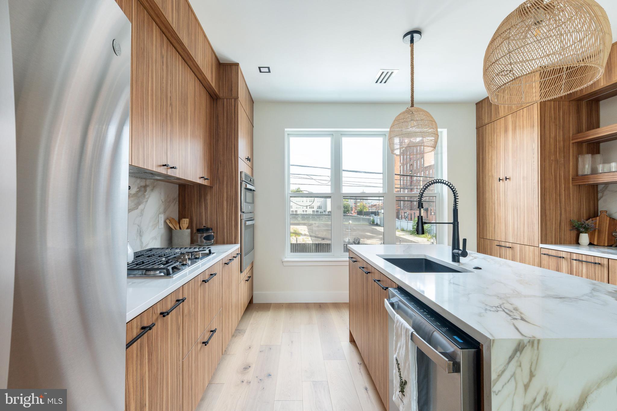 OLDE KENSINGTON - Residential