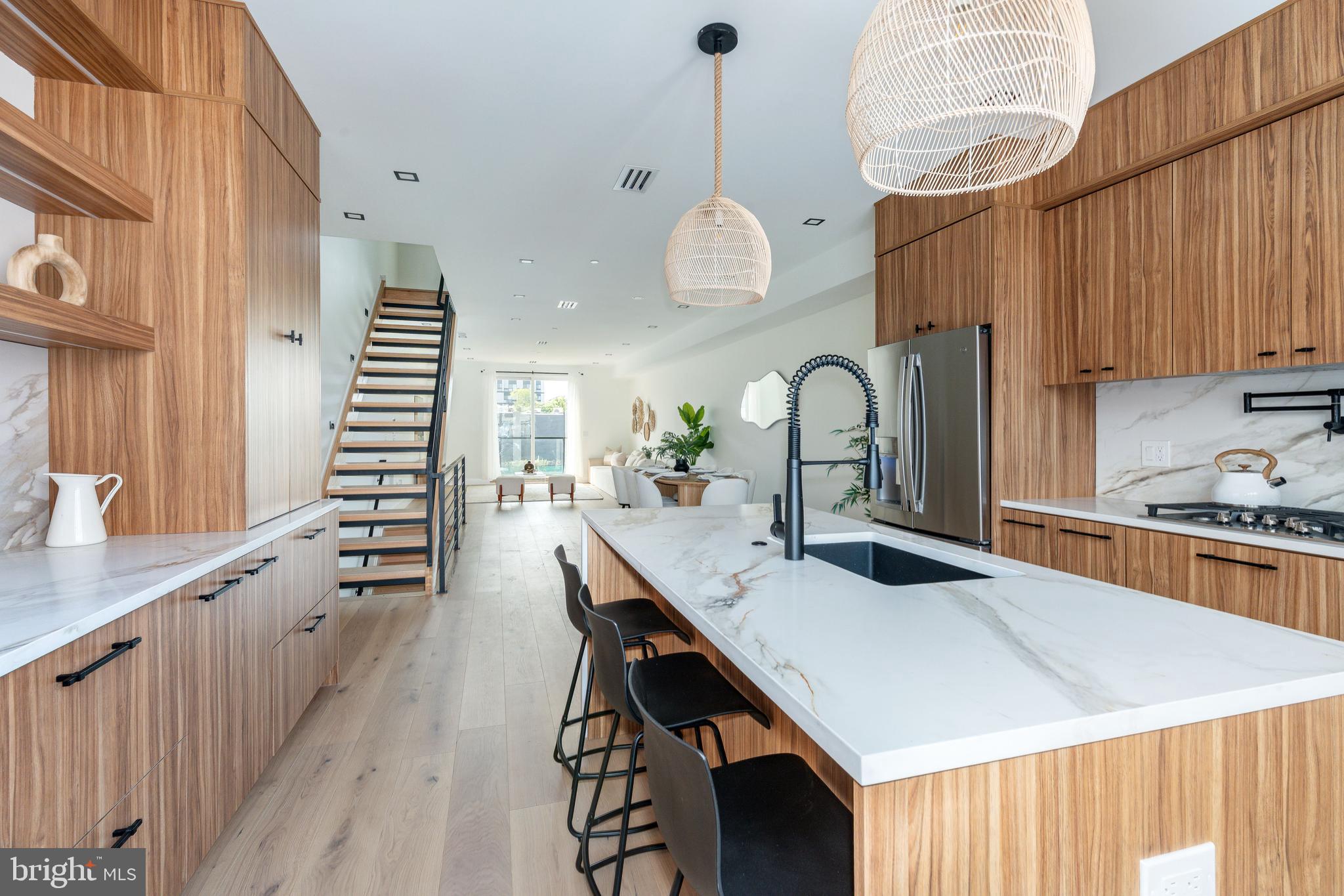 OLDE KENSINGTON - Residential