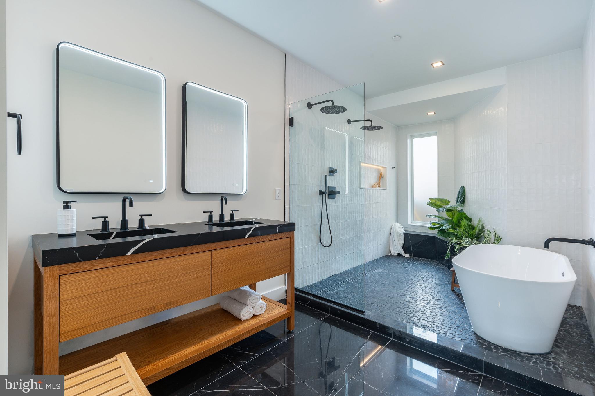 OLDE KENSINGTON - Residential