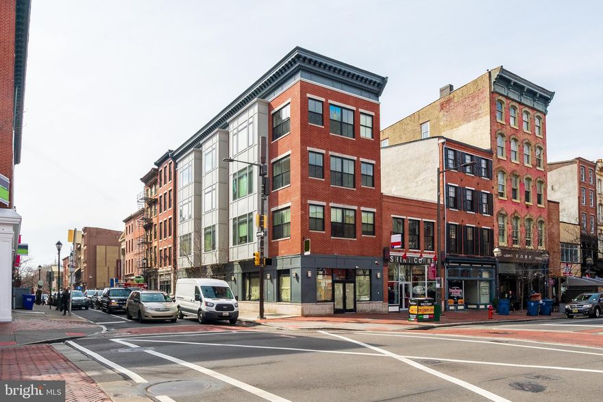 This stylish studio at 300 Market Street puts you right in the heart of Old City, just steps from shops, restaurants, galleries, and historic landmarks. With public transportation and major highways nearby, getting around the city is a breeze. Inside, you’ll find an open layout with hardwood floors and a sleek kitchen featuring stainless steel appliances, granite countertops, and a chic backsplash—perfect for cooking or entertaining. The full bathroom is fresh and modern, and yes—there’s an in-unit washer and dryer (so no more laundromat runs!). The building offers great perks too, including elevator access, secure storage options, and a shared rooftop deck with amazing city views—ideal for unwinding or catching up with friends. Please note: there’s a $50 monthly water fee that covers all cold water usage.