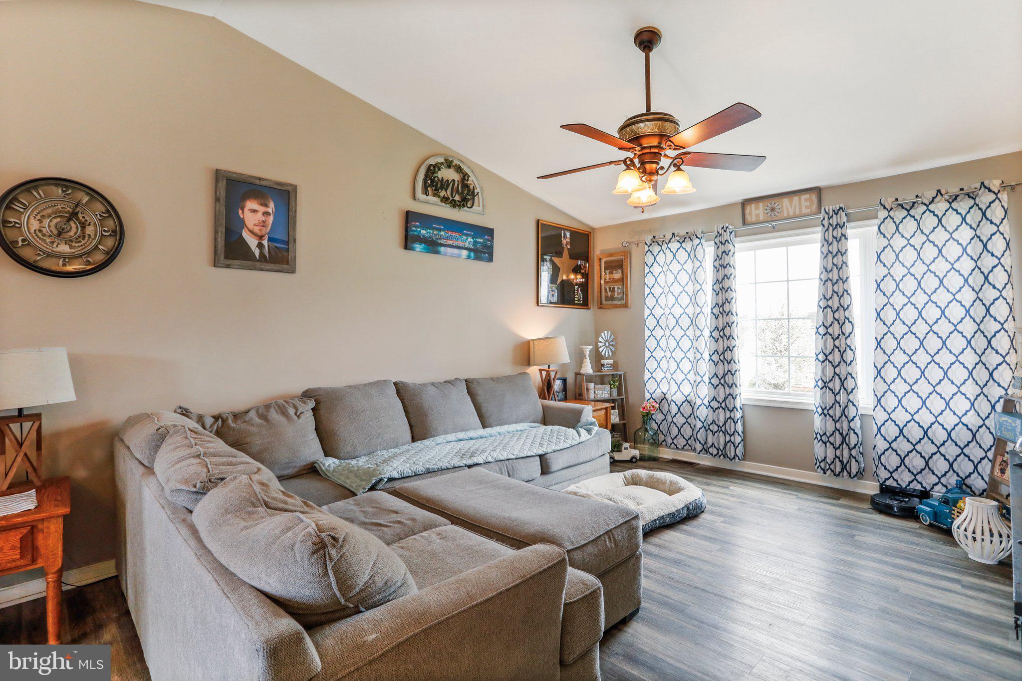 WALNUT POINT HEIGHTS - Residential