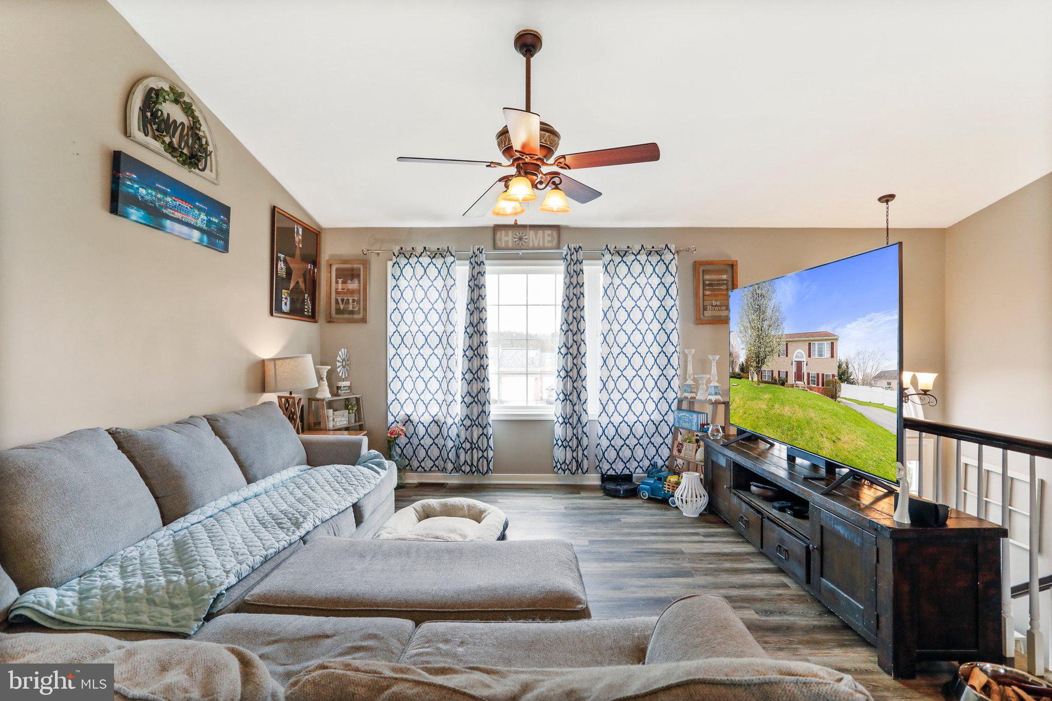 WALNUT POINT HEIGHTS - Residential